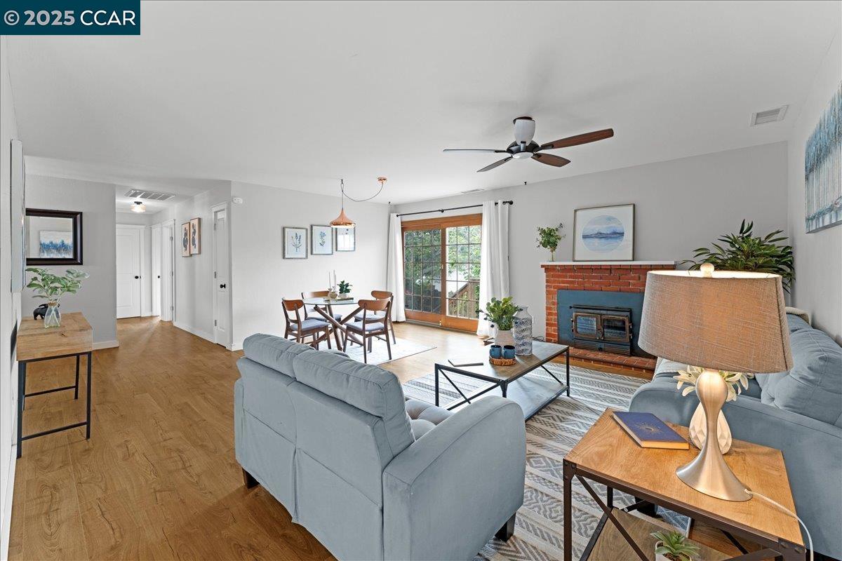 Detail Gallery Image 12 of 52 For 901 N Rancho Rd, El Sobrante,  CA 94803 - 4 Beds | 3 Baths