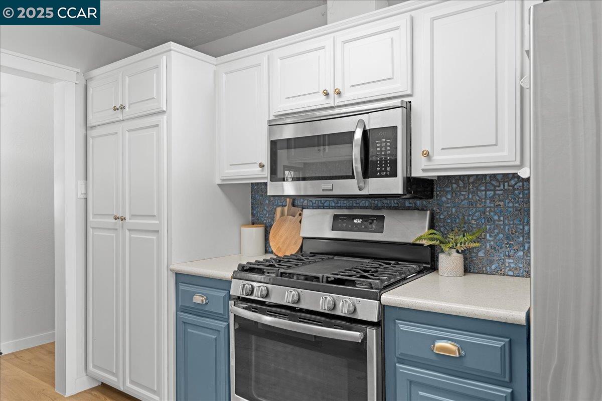 Detail Gallery Image 7 of 52 For 901 N Rancho Rd, El Sobrante,  CA 94803 - 4 Beds | 3 Baths