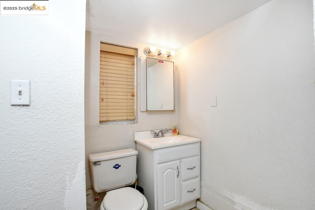 Detail Gallery Image 11 of 31 For 708 H St, Antioch,  CA 94509 - 3 Beds | 2 Baths