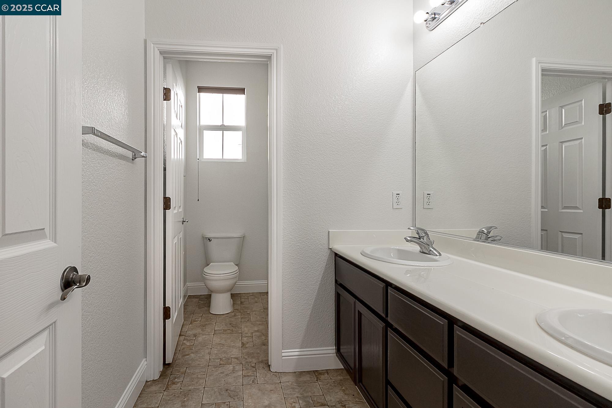 Detail Gallery Image 26 of 35 For 1985 Bankston Dr, Tracy,  CA 95304 - 4 Beds | 3 Baths