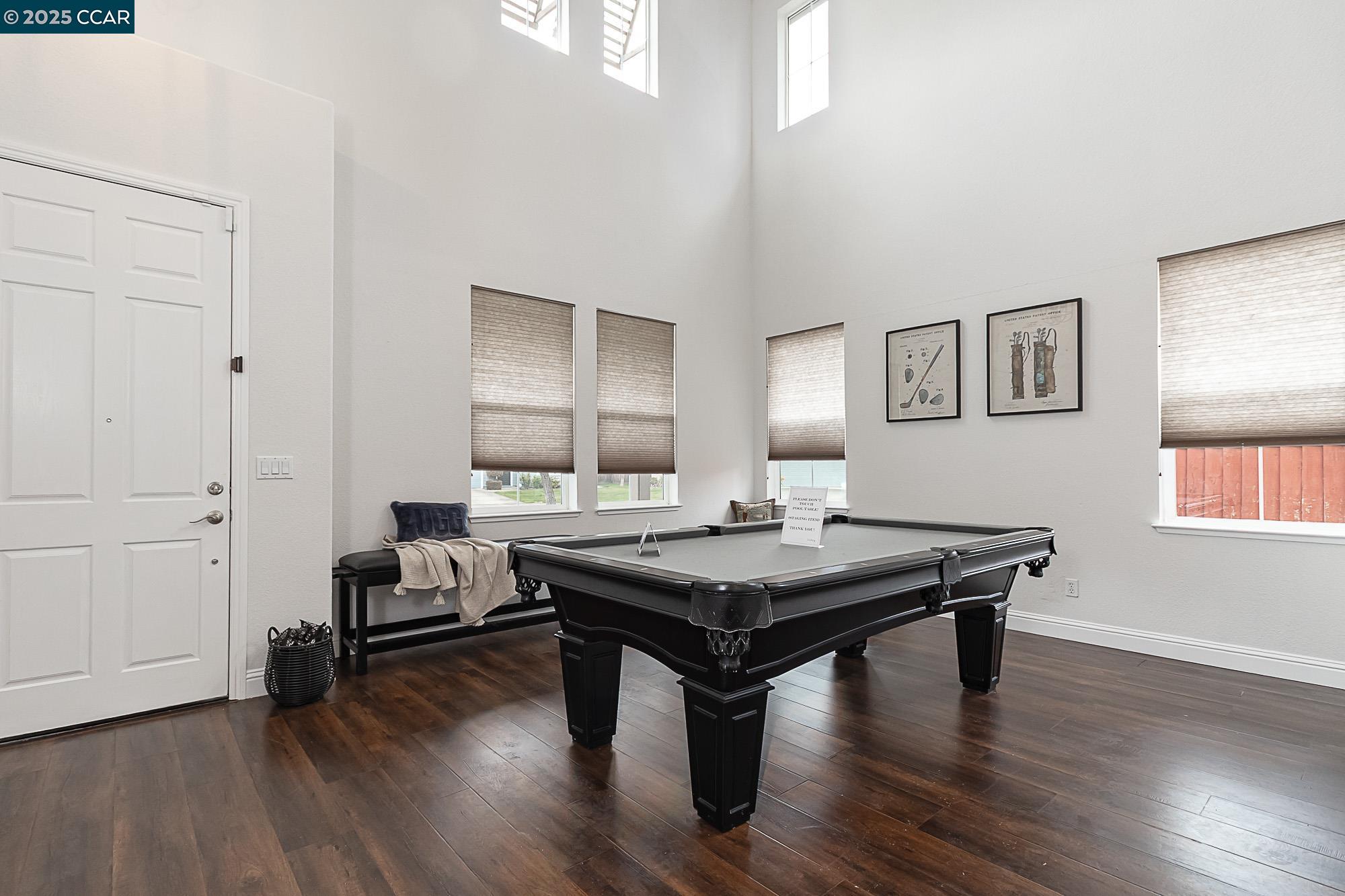 Detail Gallery Image 5 of 35 For 1985 Bankston Dr, Tracy,  CA 95304 - 4 Beds | 3 Baths