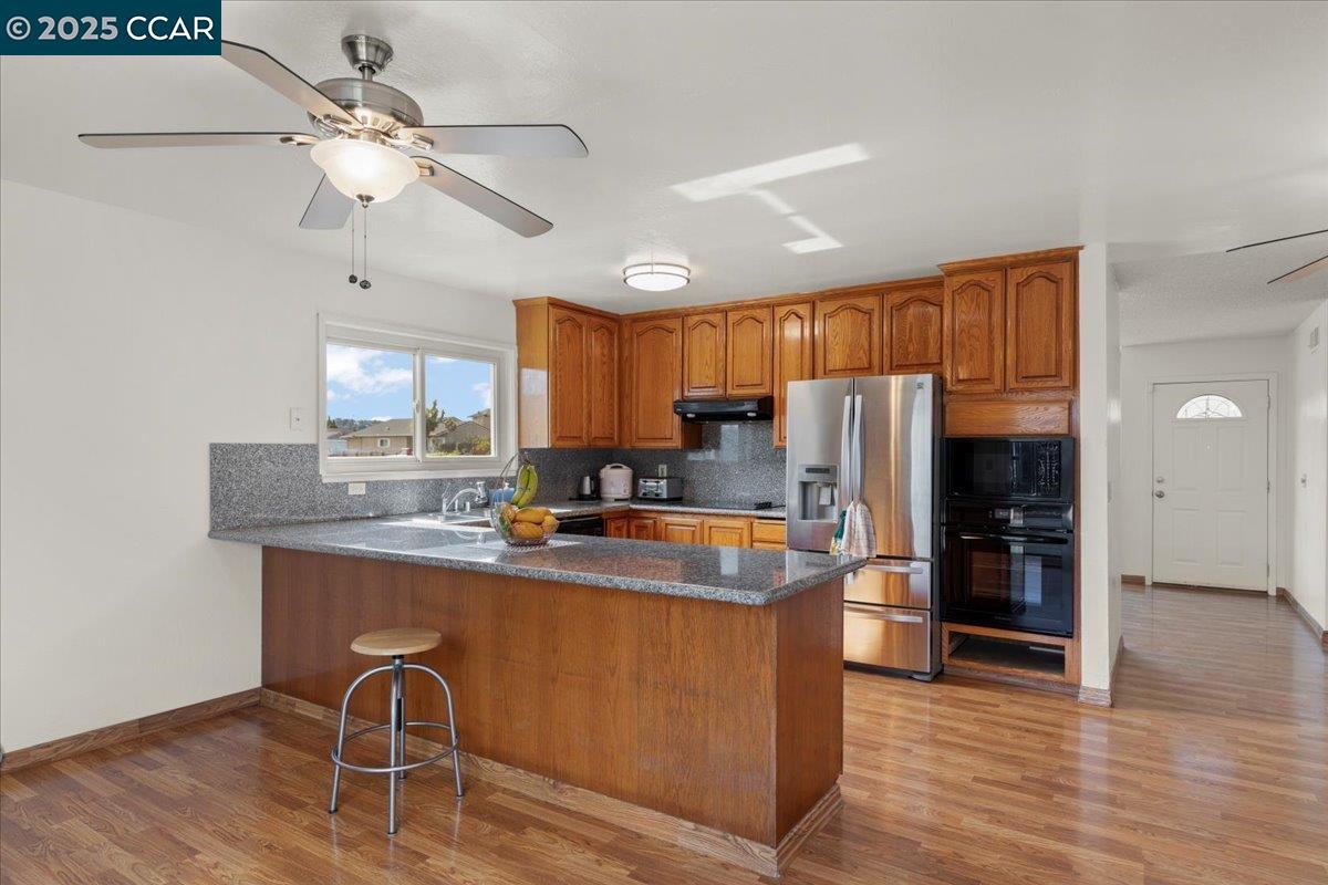 Detail Gallery Image 22 of 28 For 316 Meadows Dr, Vallejo,  CA 94589 - 4 Beds | 2 Baths