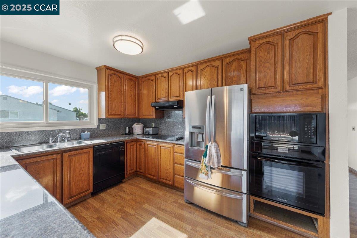 Detail Gallery Image 23 of 28 For 316 Meadows Dr, Vallejo,  CA 94589 - 4 Beds | 2 Baths