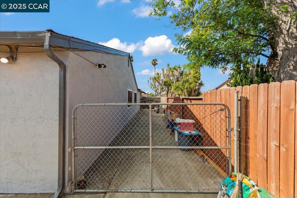 Detail Gallery Image 27 of 28 For 316 Meadows Dr, Vallejo,  CA 94589 - 4 Beds | 2 Baths
