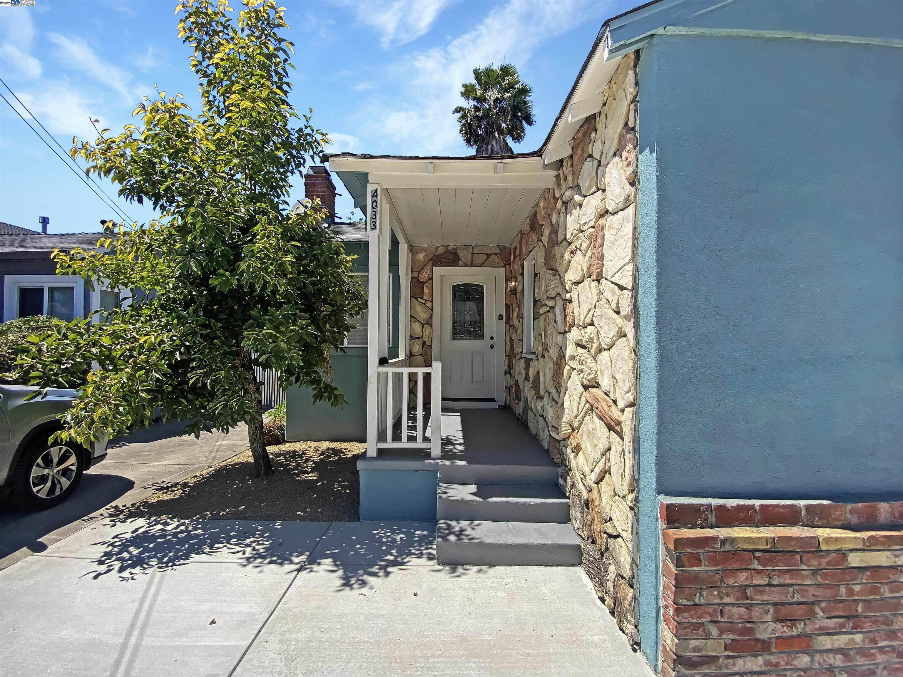 Detail Gallery Image 5 of 16 For 4033 Edwards Ave, Oakland,  CA 94605 - 3 Beds | 2 Baths