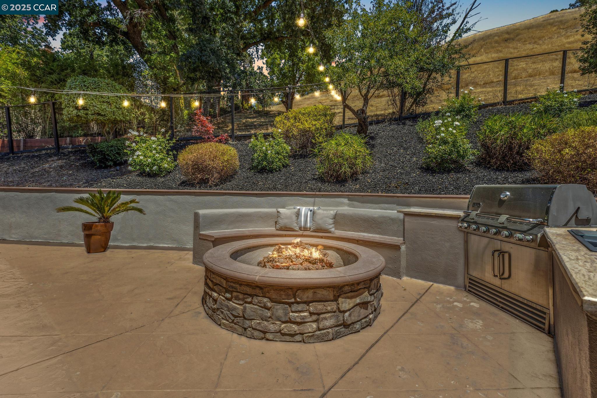 Detail Gallery Image 30 of 30 For 1600 Springbrook Rd, Walnut Creek,  CA 94597 - 4 Beds | 3 Baths