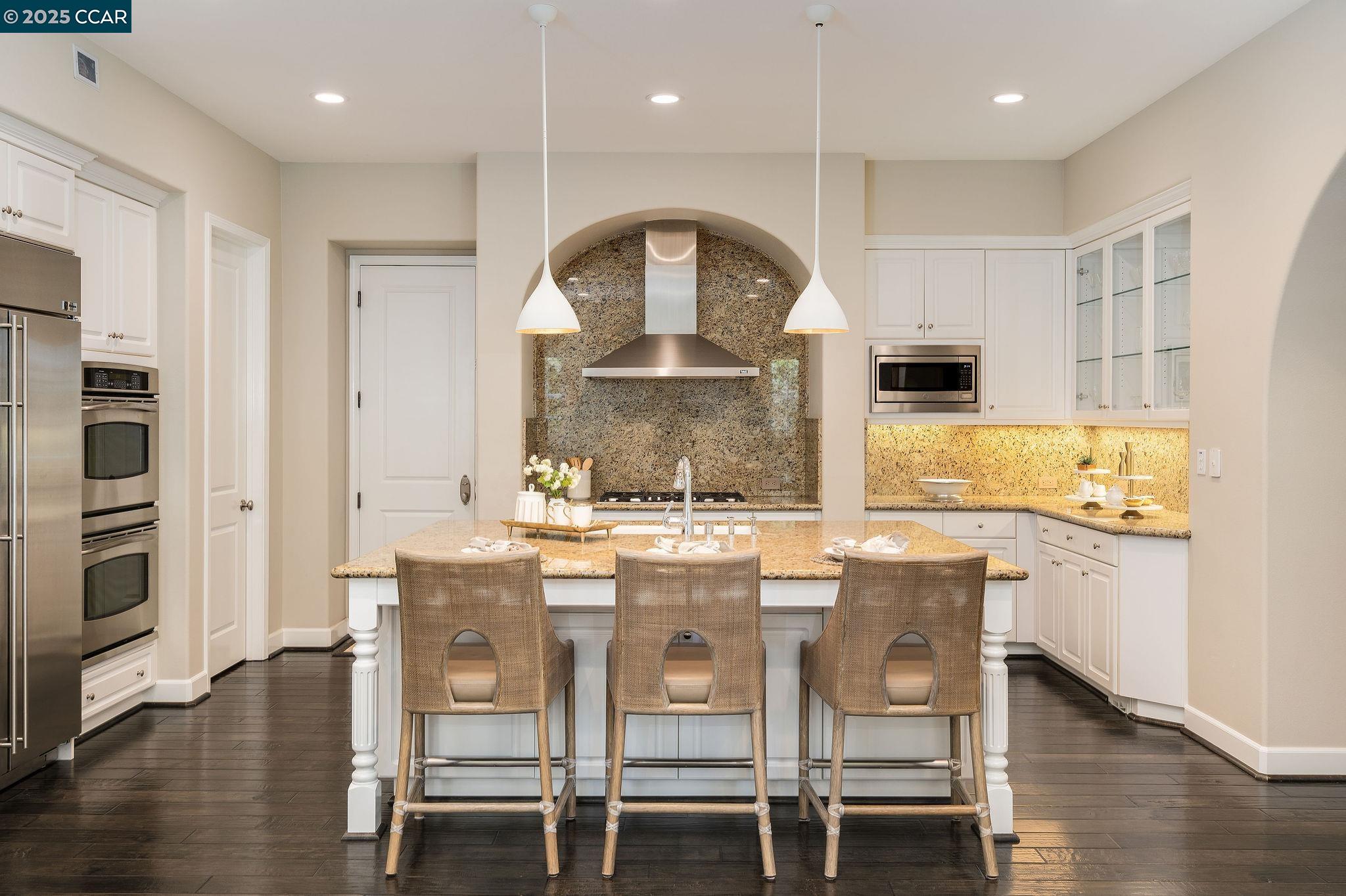 Detail Gallery Image 25 of 56 For 2207 Creekview Place, Danville,  CA 94506 - 5 Beds | 4 Baths