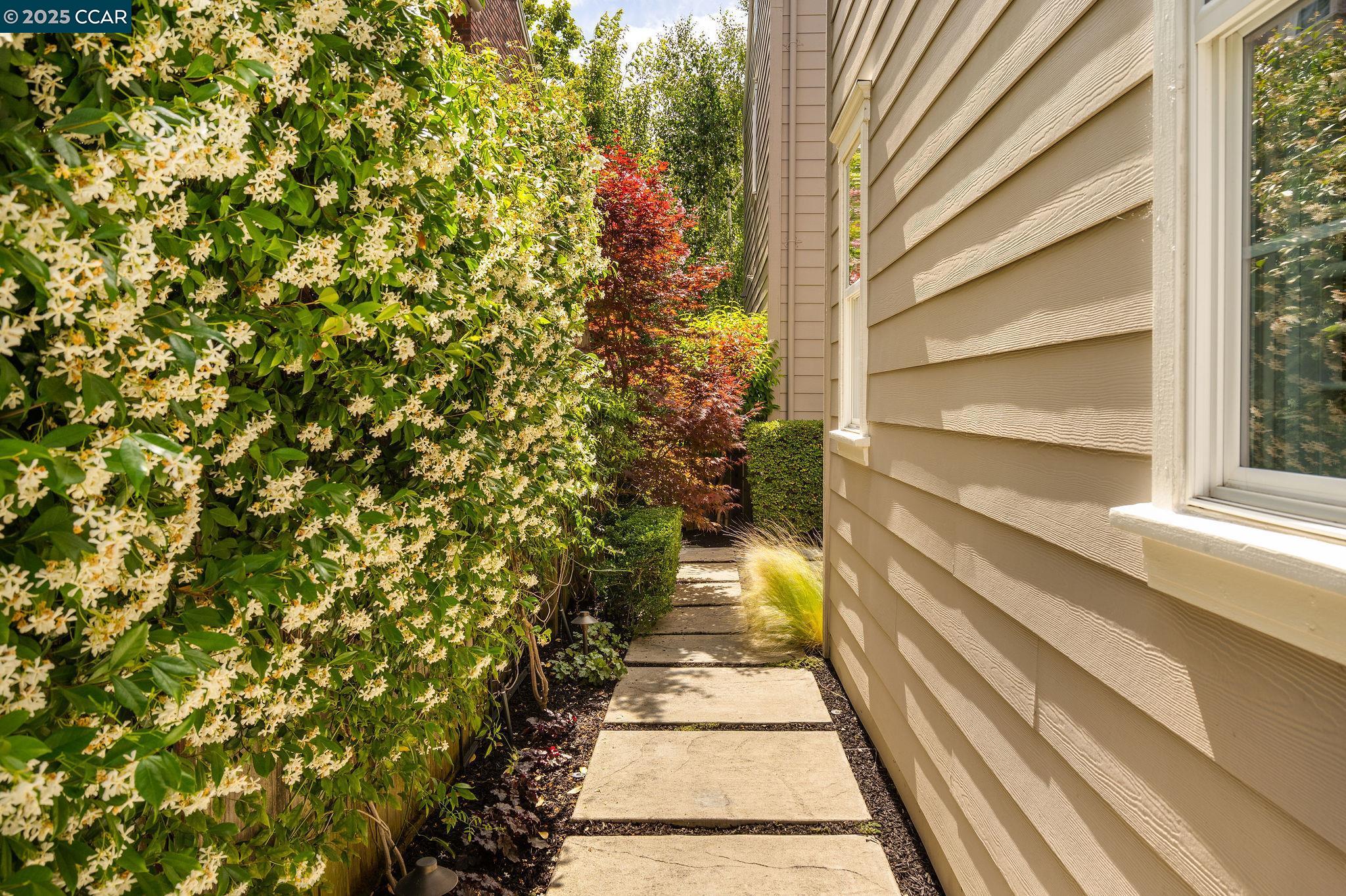 Detail Gallery Image 52 of 56 For 2207 Creekview Place, Danville,  CA 94506 - 5 Beds | 4 Baths