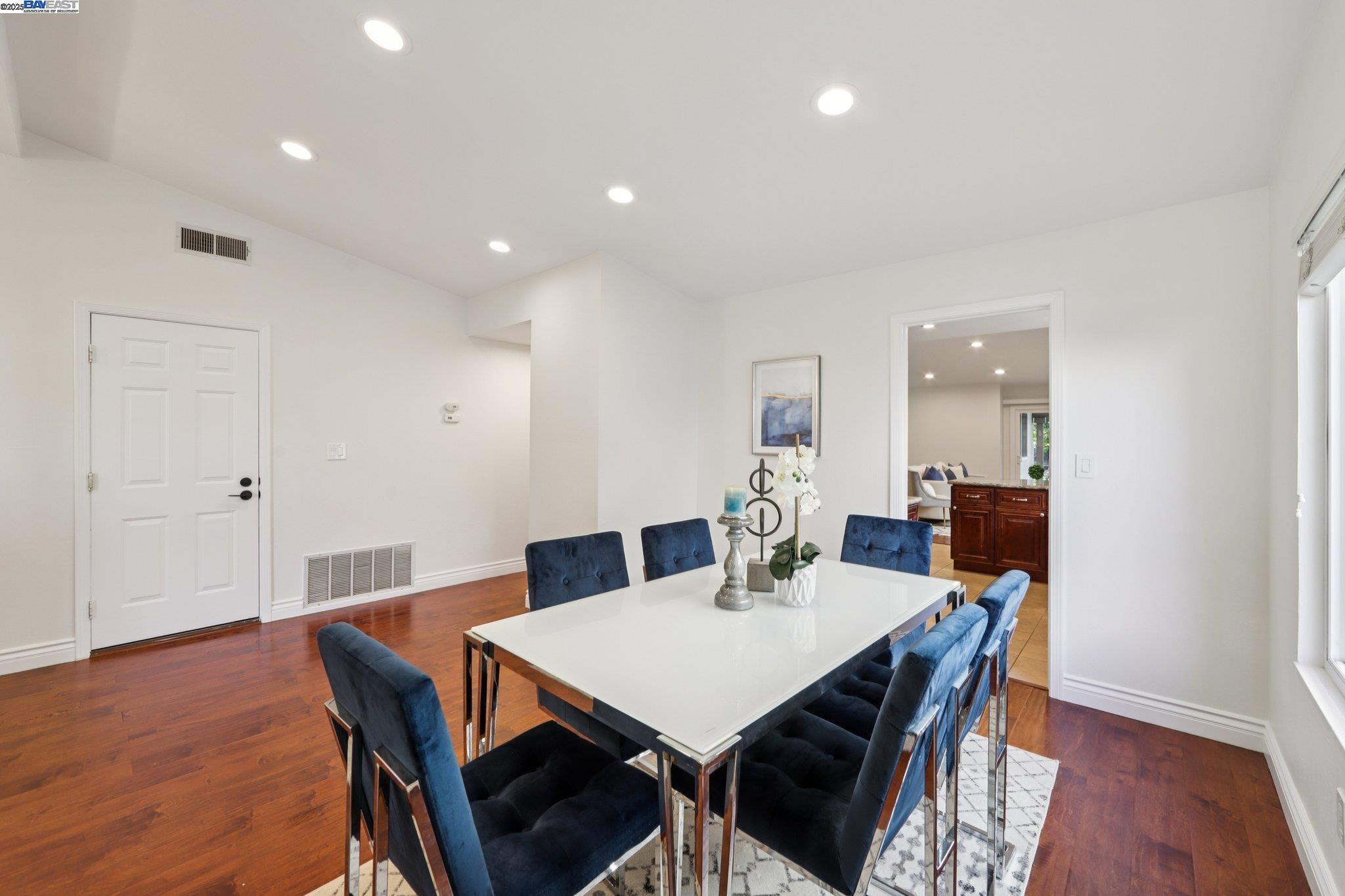Detail Gallery Image 16 of 52 For 57 Trailview Ct, San Ramon,  CA 94583 - 4 Beds | 2 Baths