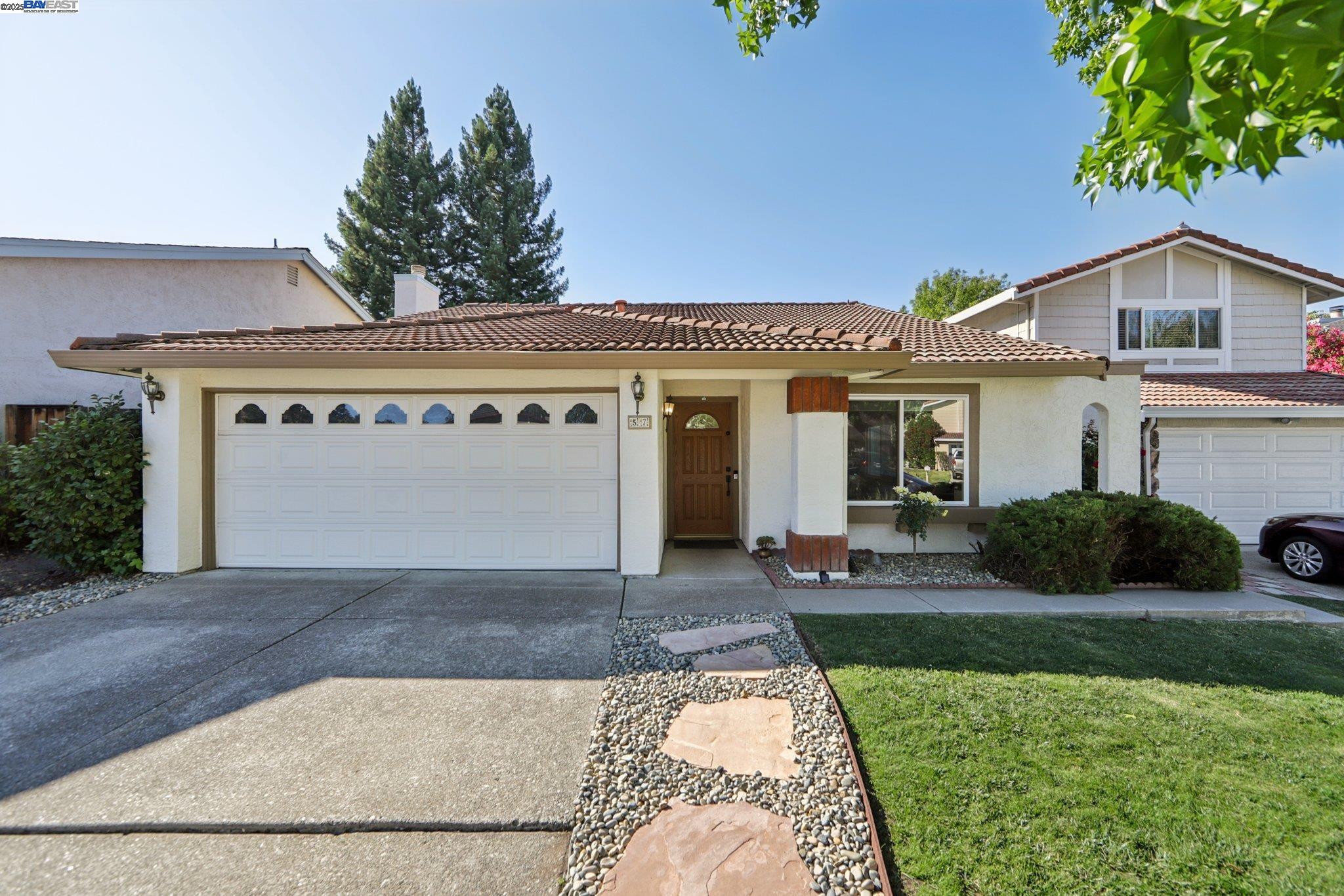 Detail Gallery Image 3 of 52 For 57 Trailview Ct, San Ramon,  CA 94583 - 4 Beds | 2 Baths