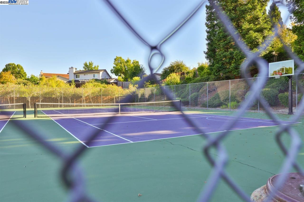 Detail Gallery Image 50 of 52 For 57 Trailview Ct, San Ramon,  CA 94583 - 4 Beds | 2 Baths