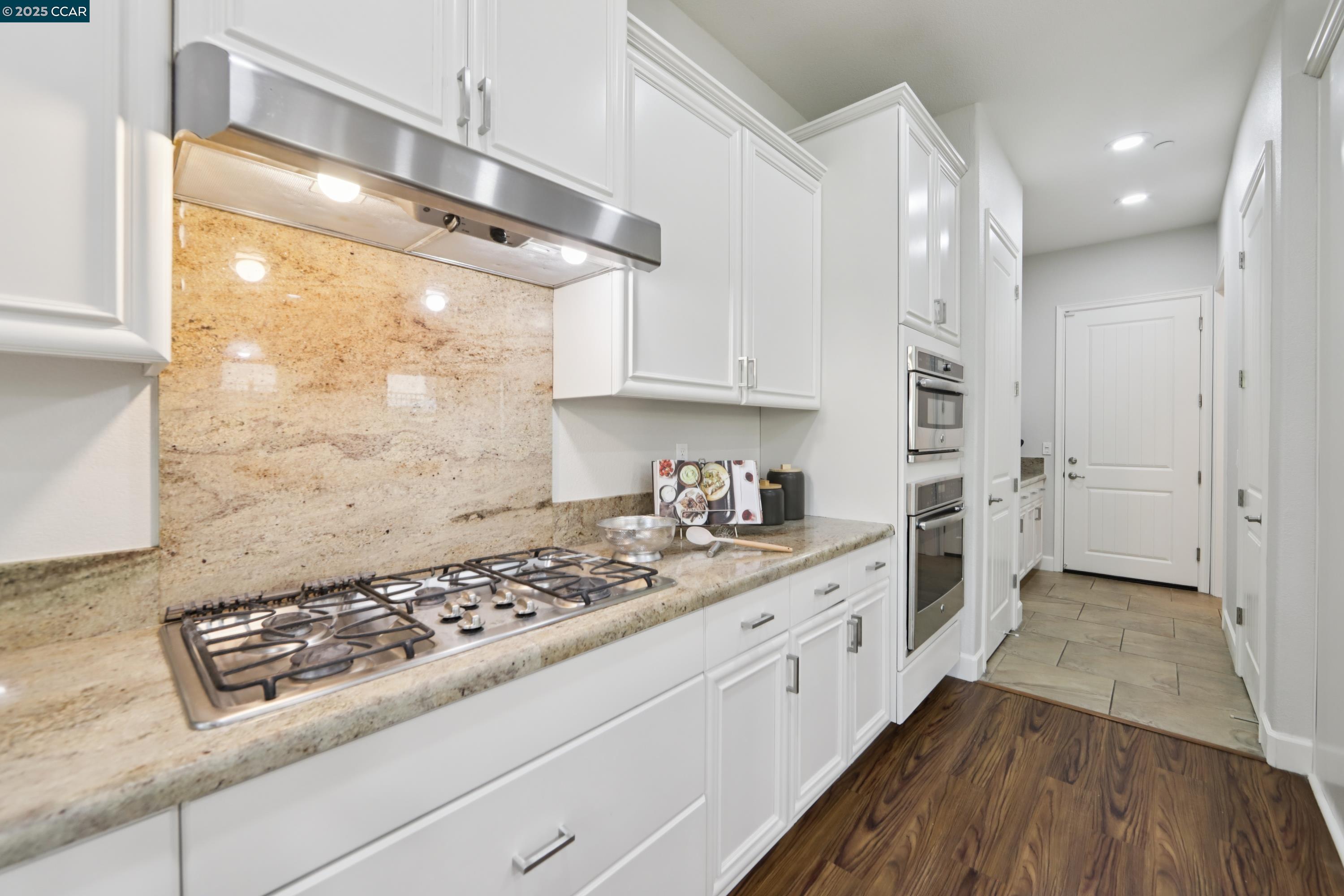 Detail Gallery Image 11 of 41 For 4433 Cherico Ln, Dublin,  CA 94568 - 4 Beds | 3/2 Baths