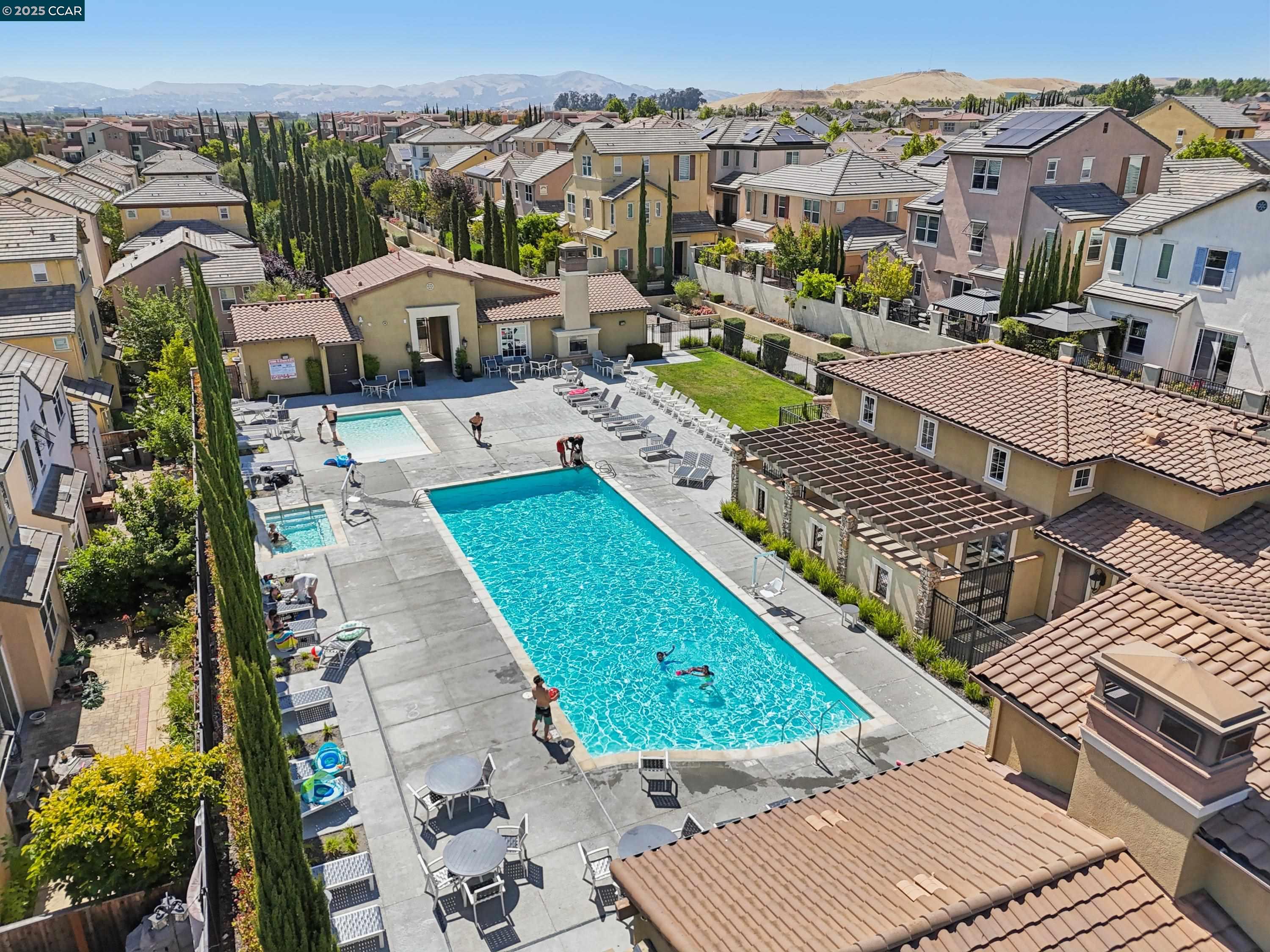 Detail Gallery Image 36 of 41 For 4433 Cherico Ln, Dublin,  CA 94568 - 4 Beds | 3/2 Baths