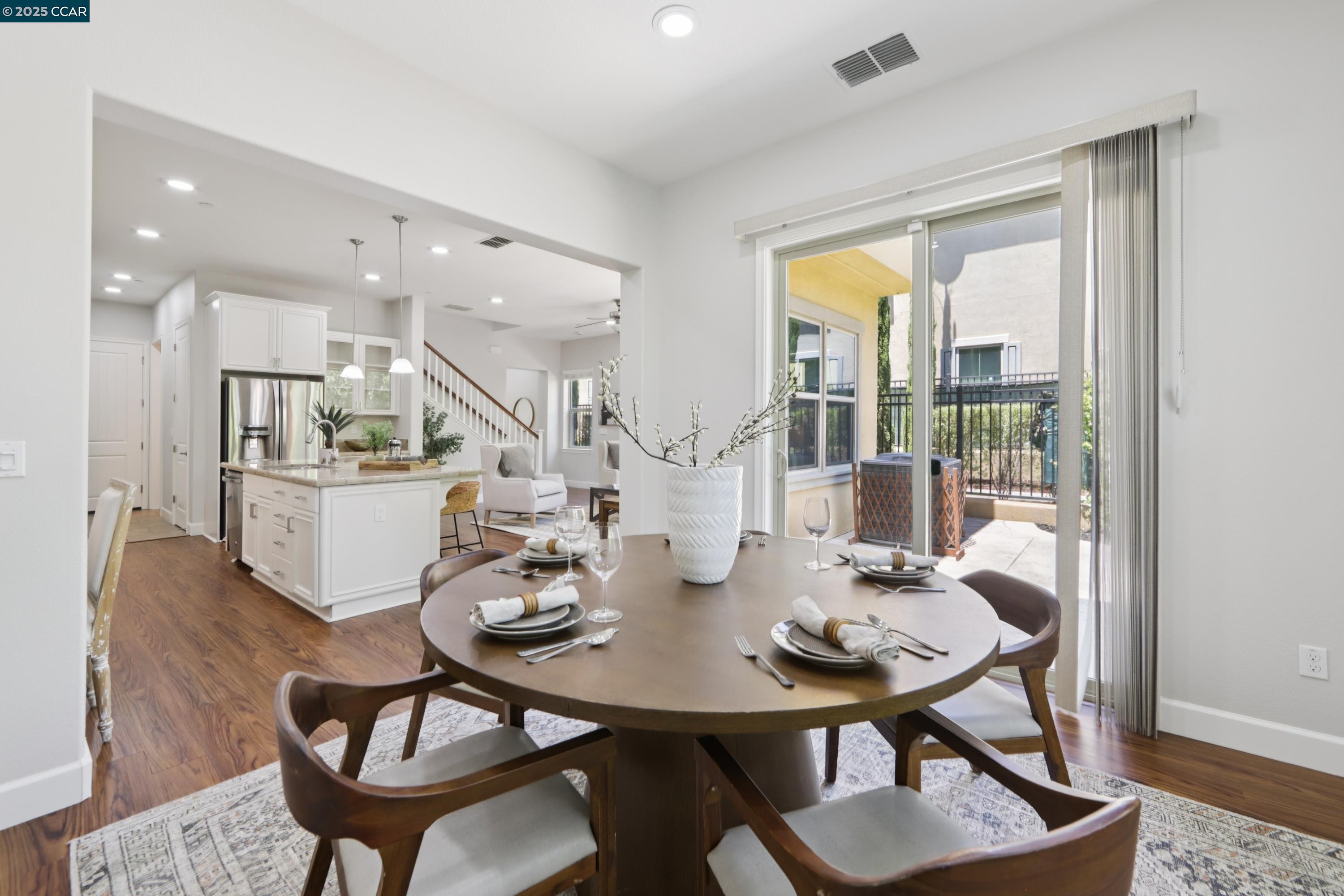Detail Gallery Image 7 of 41 For 4433 Cherico Ln, Dublin,  CA 94568 - 4 Beds | 3/2 Baths