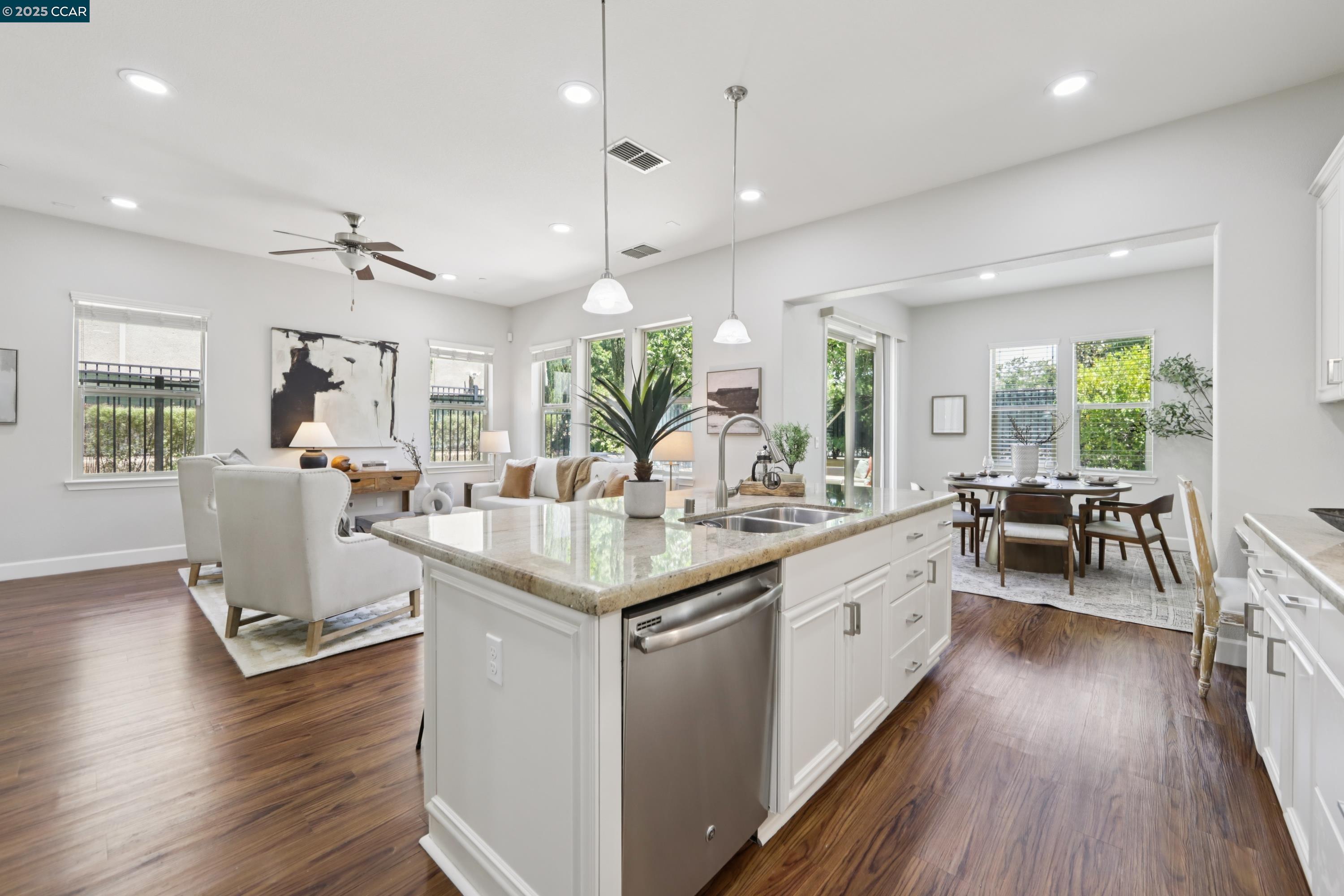 Detail Gallery Image 9 of 41 For 4433 Cherico Ln, Dublin,  CA 94568 - 4 Beds | 3/2 Baths