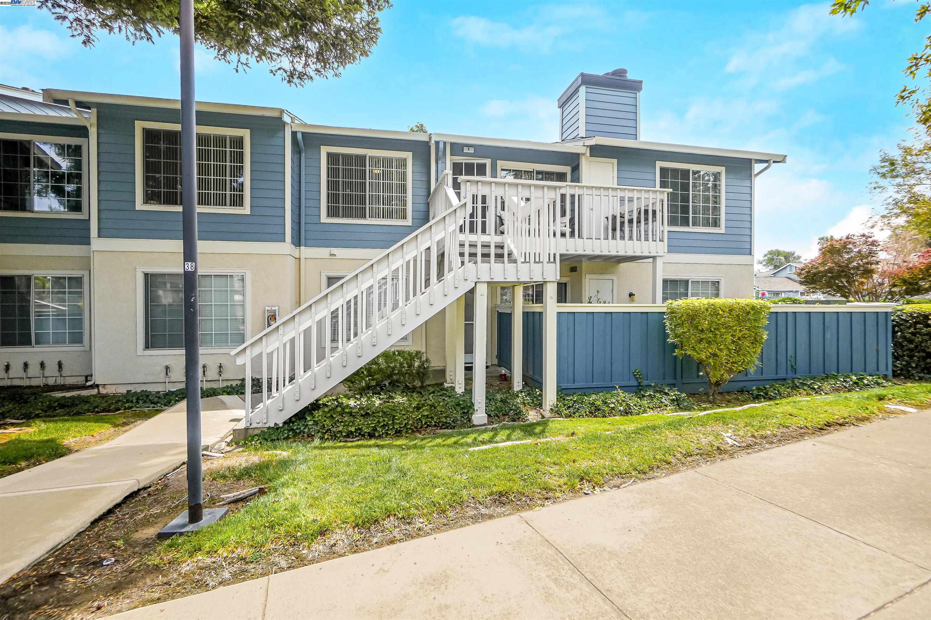 MLS: 41104142 Condo For Sale