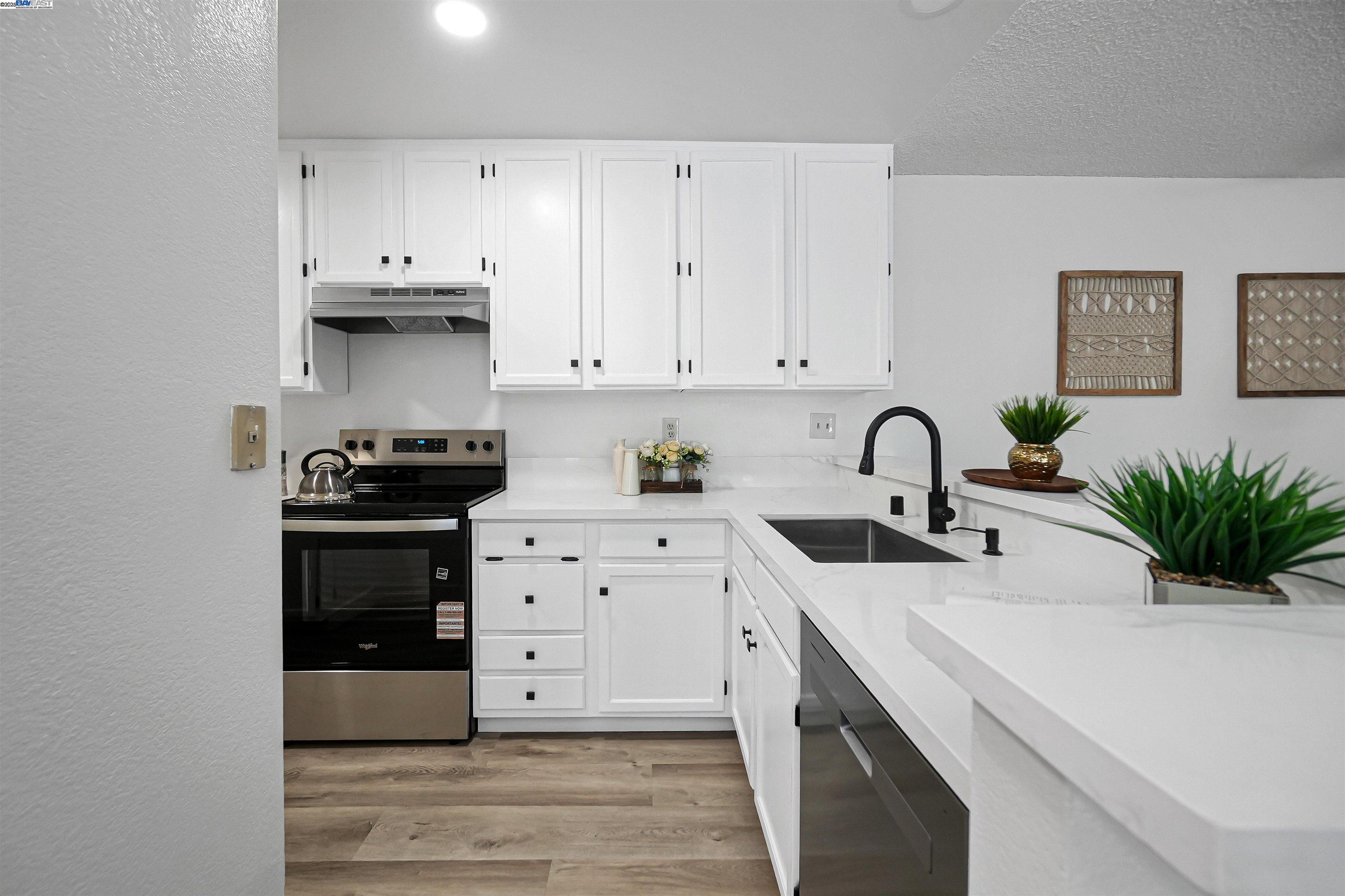 Photo #13: 41104142 Listing: Photo #13