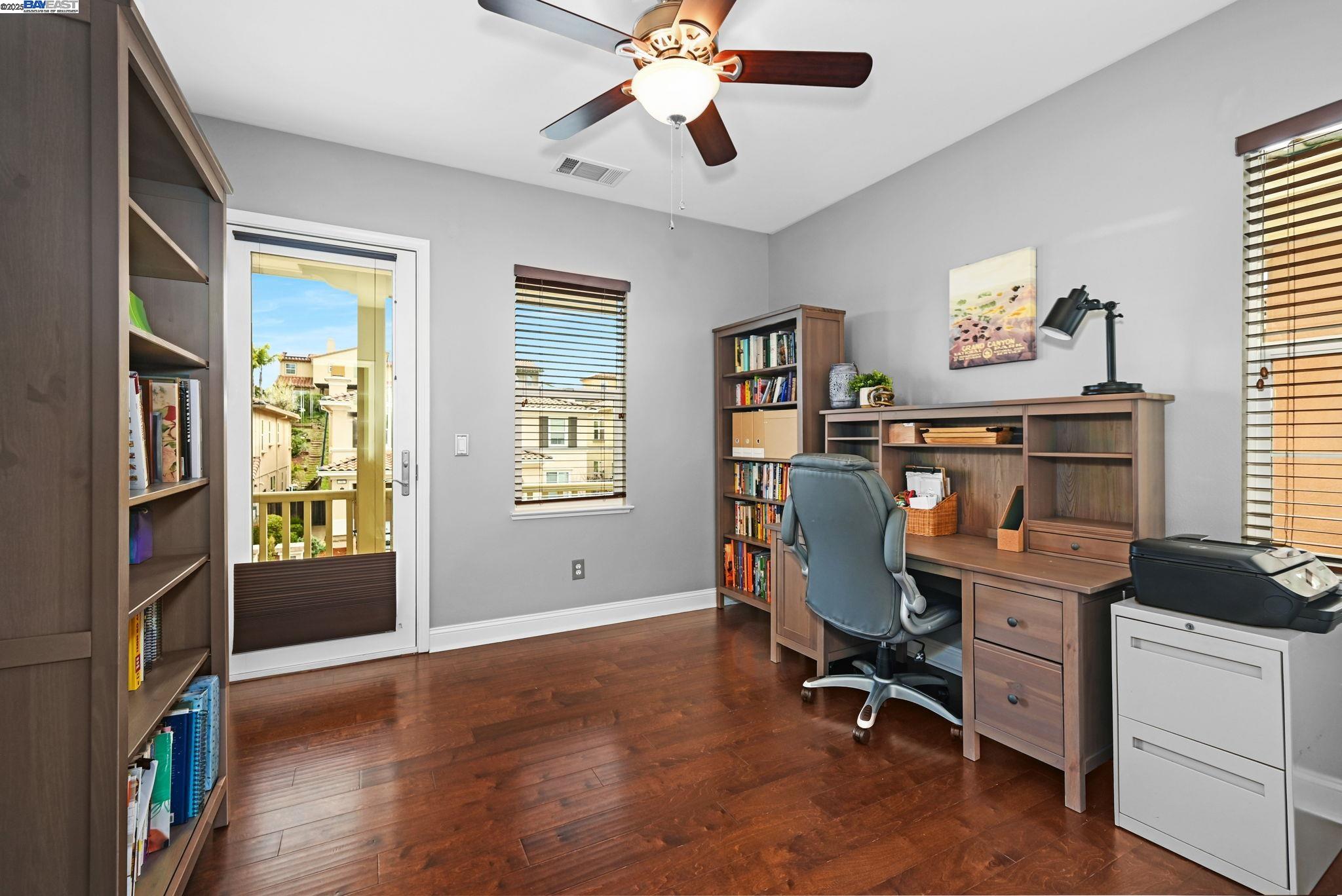 Detail Gallery Image 12 of 34 For 57 Carrick Drive, Hayward,  CA 94542 - 4 Beds | 2/1 Baths