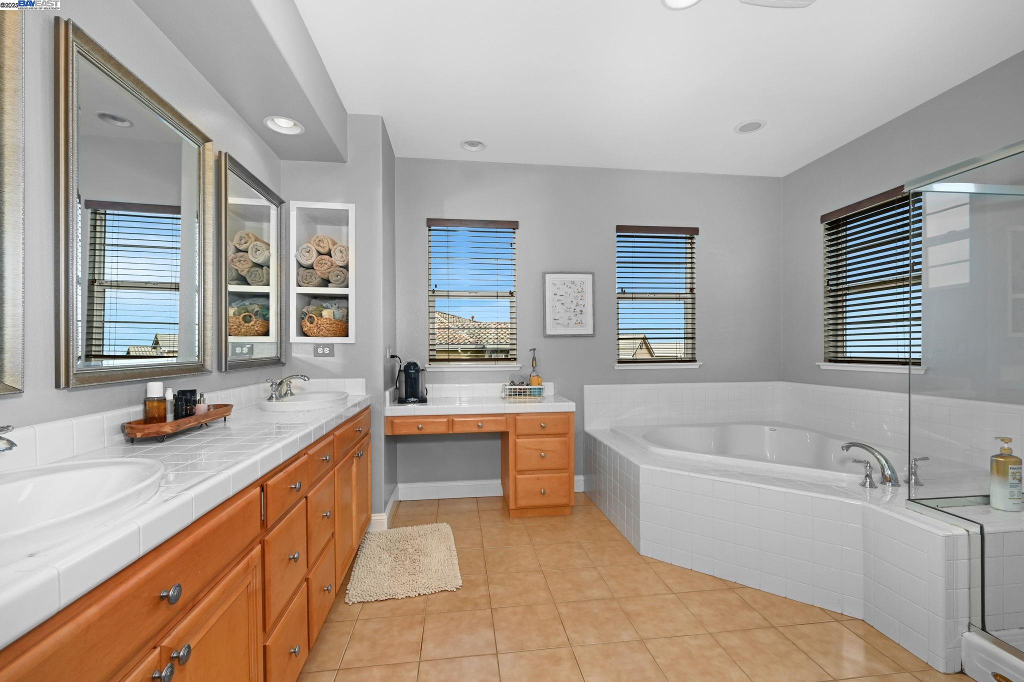 Detail Gallery Image 19 of 34 For 57 Carrick Drive, Hayward,  CA 94542 - 4 Beds | 2/1 Baths