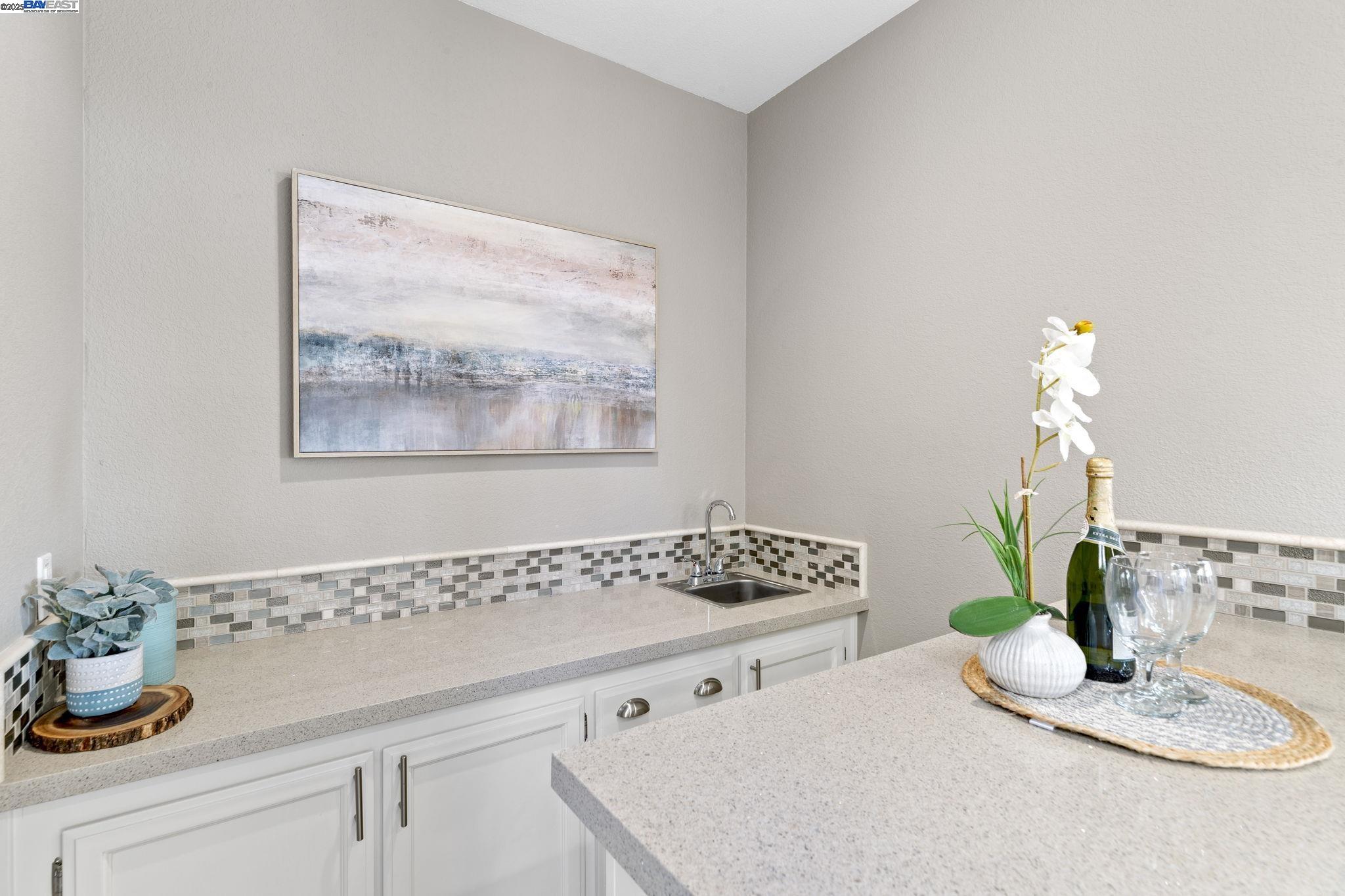 Detail Gallery Image 16 of 35 For 73 Galleron Ct, Oakley,  CA 94561 - 3 Beds | 2/1 Baths
