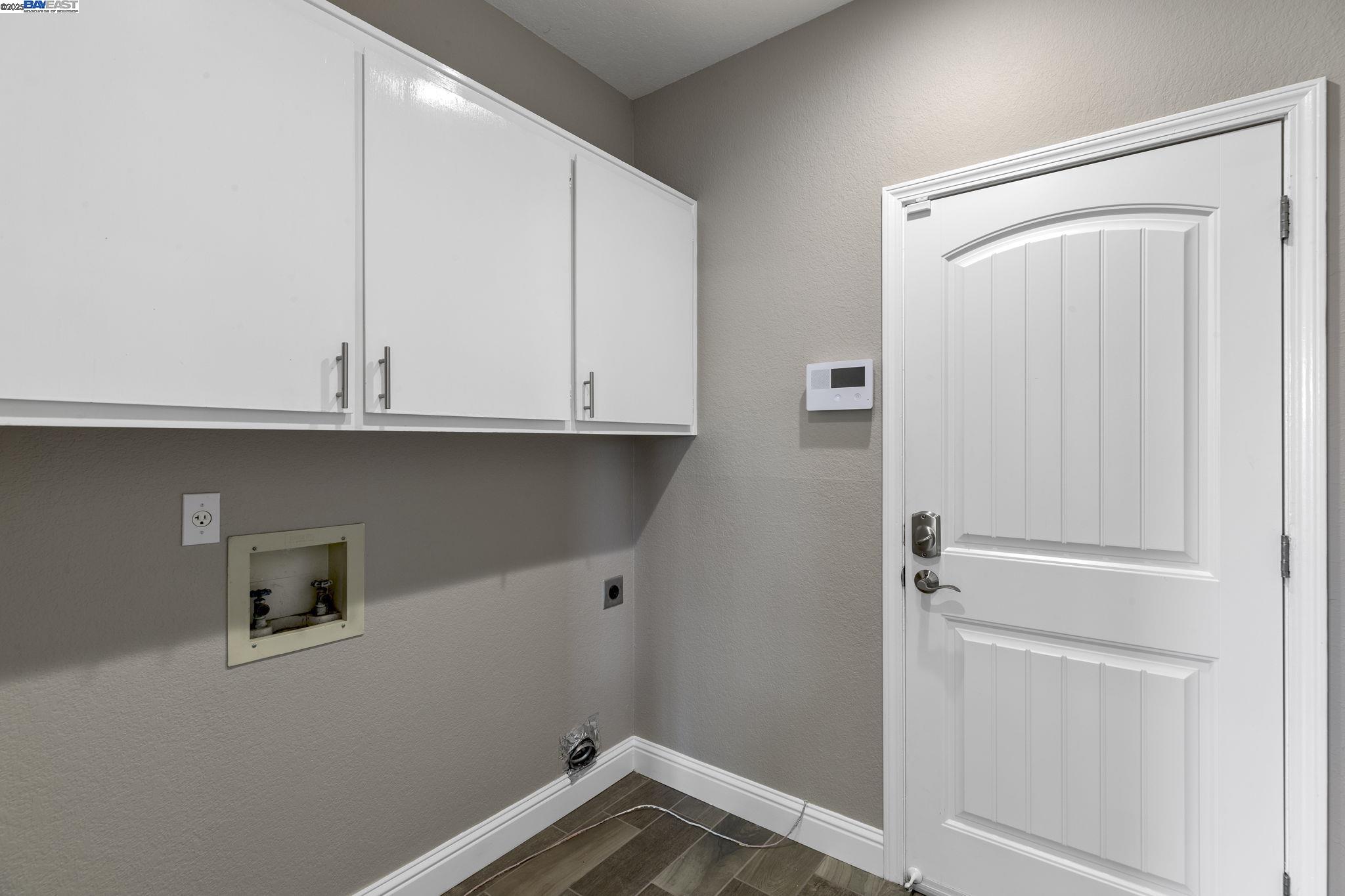 Detail Gallery Image 17 of 35 For 73 Galleron Ct, Oakley,  CA 94561 - 3 Beds | 2/1 Baths
