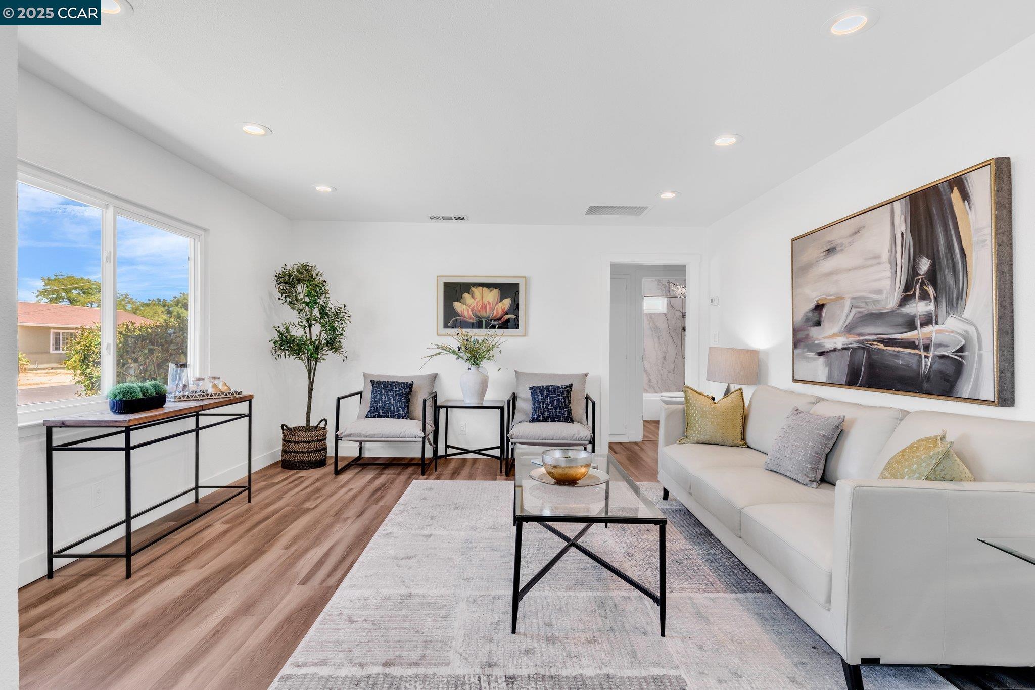 Detail Gallery Image 13 of 37 For 17 Audrey Ln, Pleasant Hill,  CA 94523 - 3 Beds | 1 Baths