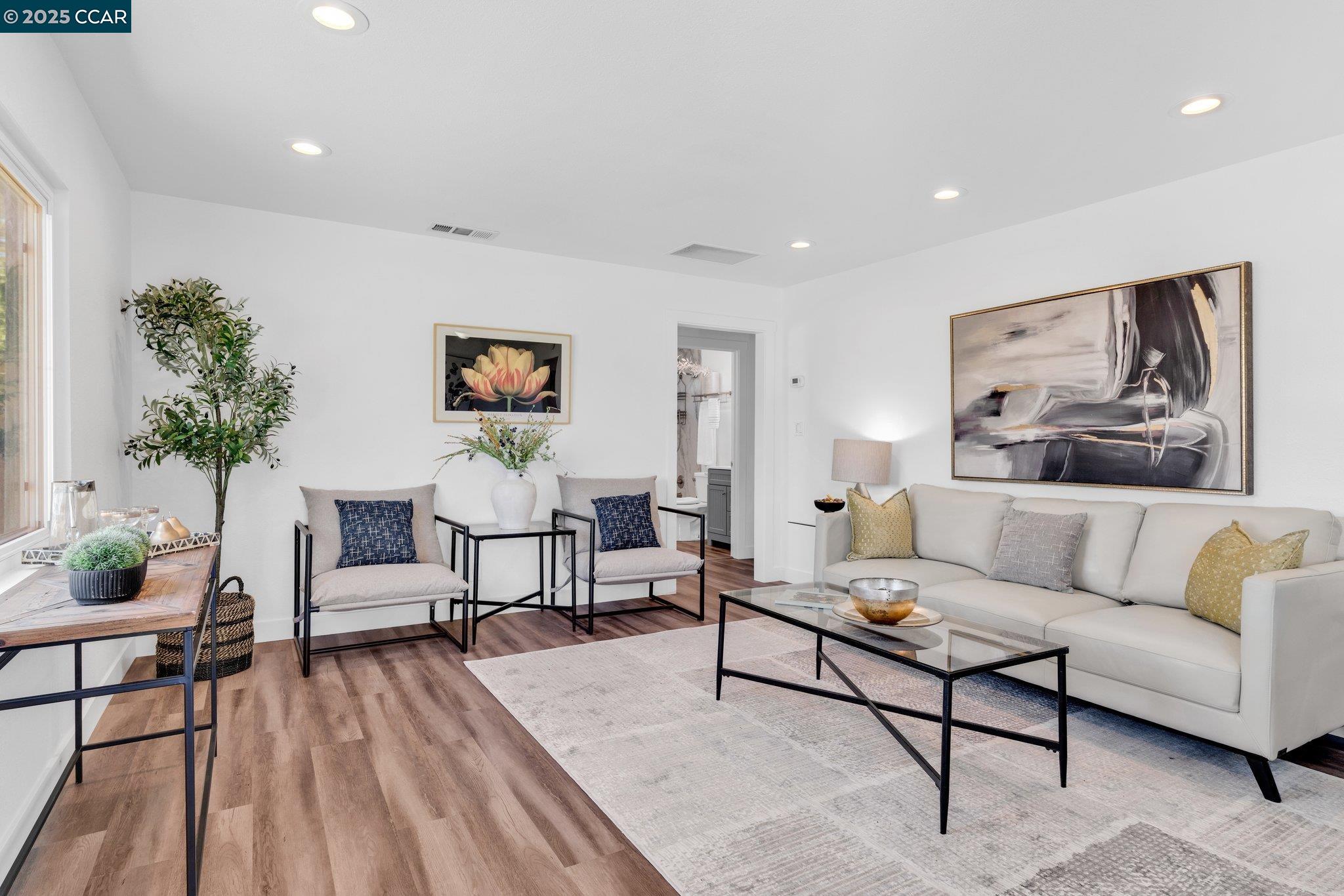 Detail Gallery Image 14 of 37 For 17 Audrey Ln, Pleasant Hill,  CA 94523 - 3 Beds | 1 Baths