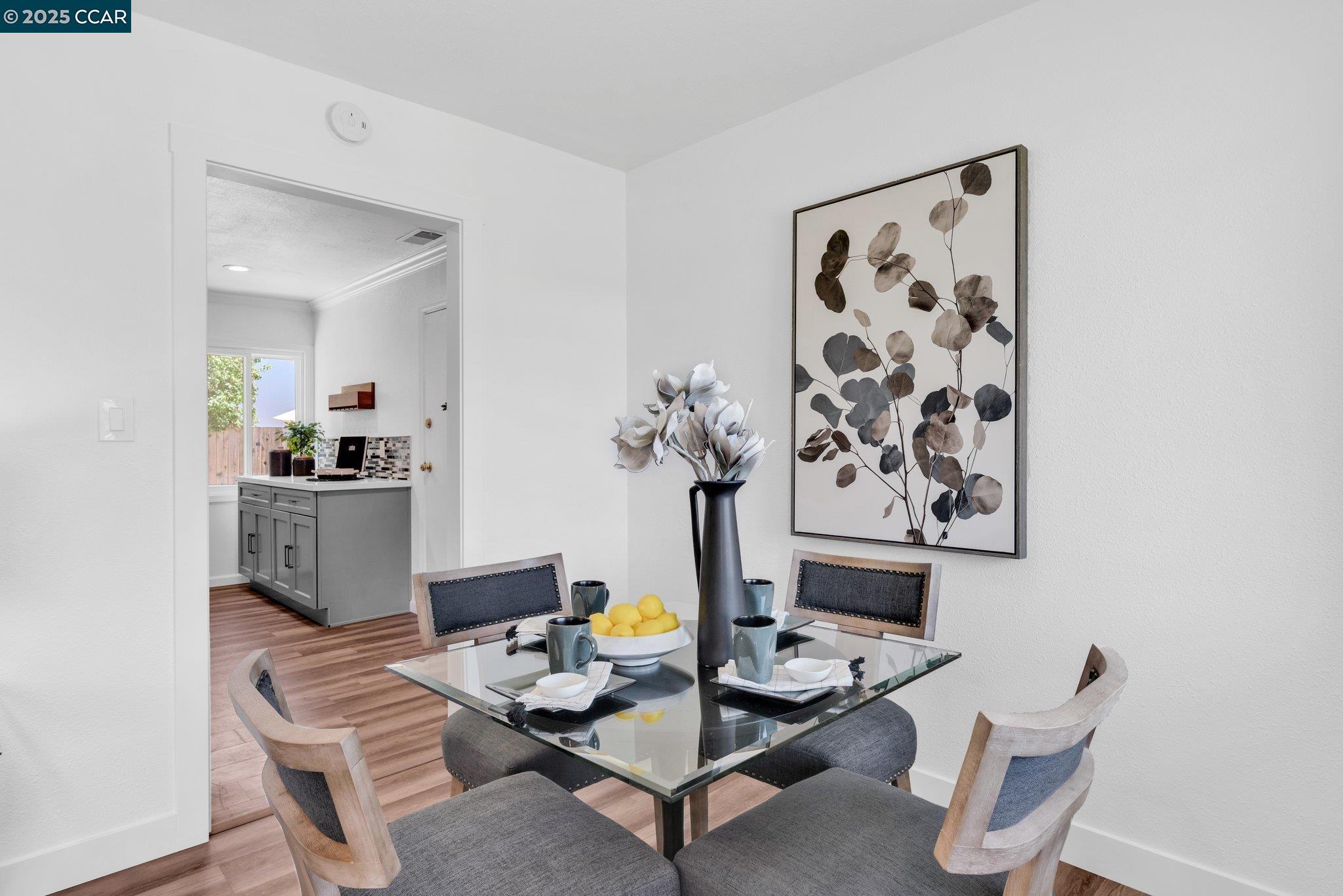 Detail Gallery Image 8 of 37 For 17 Audrey Ln, Pleasant Hill,  CA 94523 - 3 Beds | 1 Baths