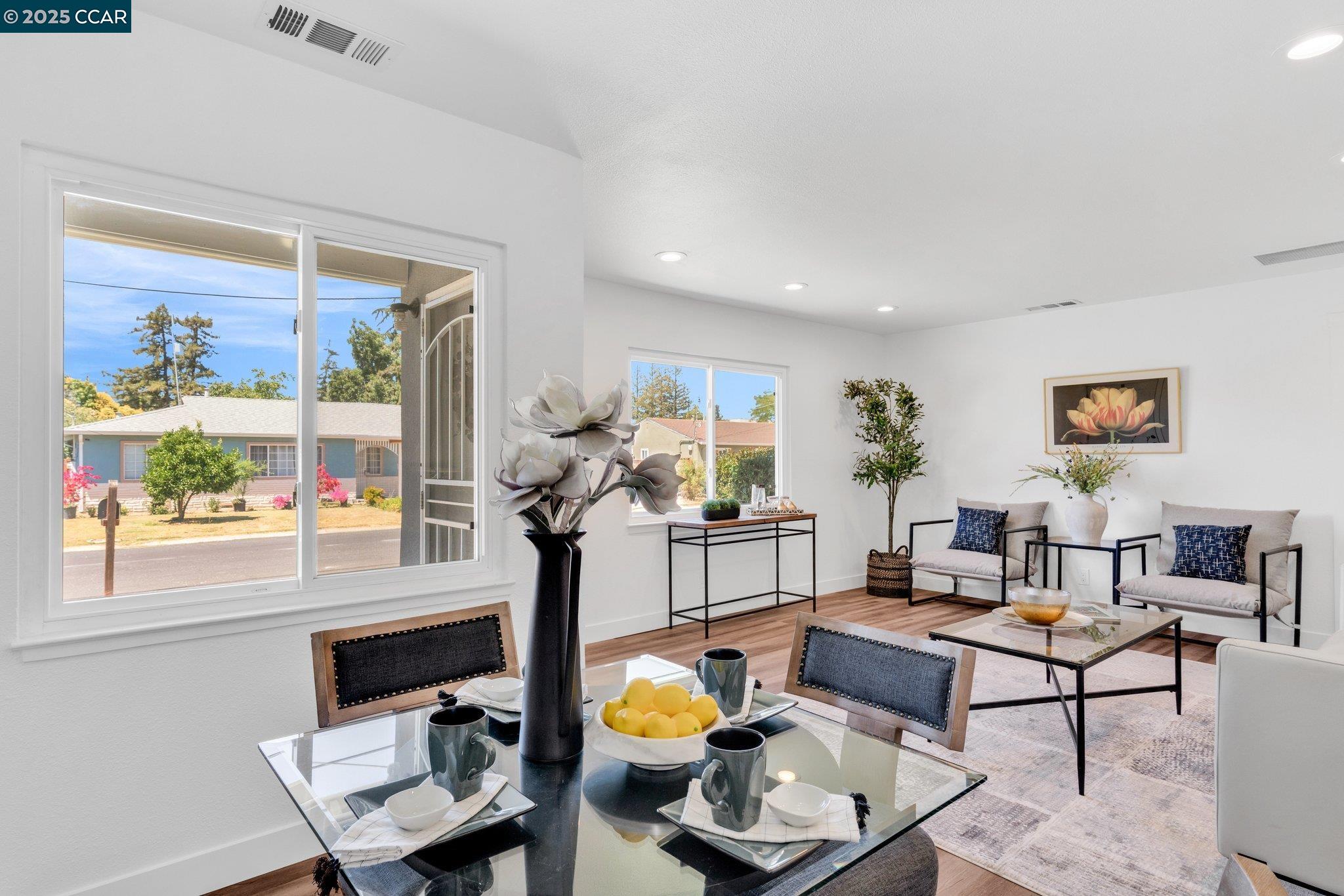 Detail Gallery Image 9 of 37 For 17 Audrey Ln, Pleasant Hill,  CA 94523 - 3 Beds | 1 Baths