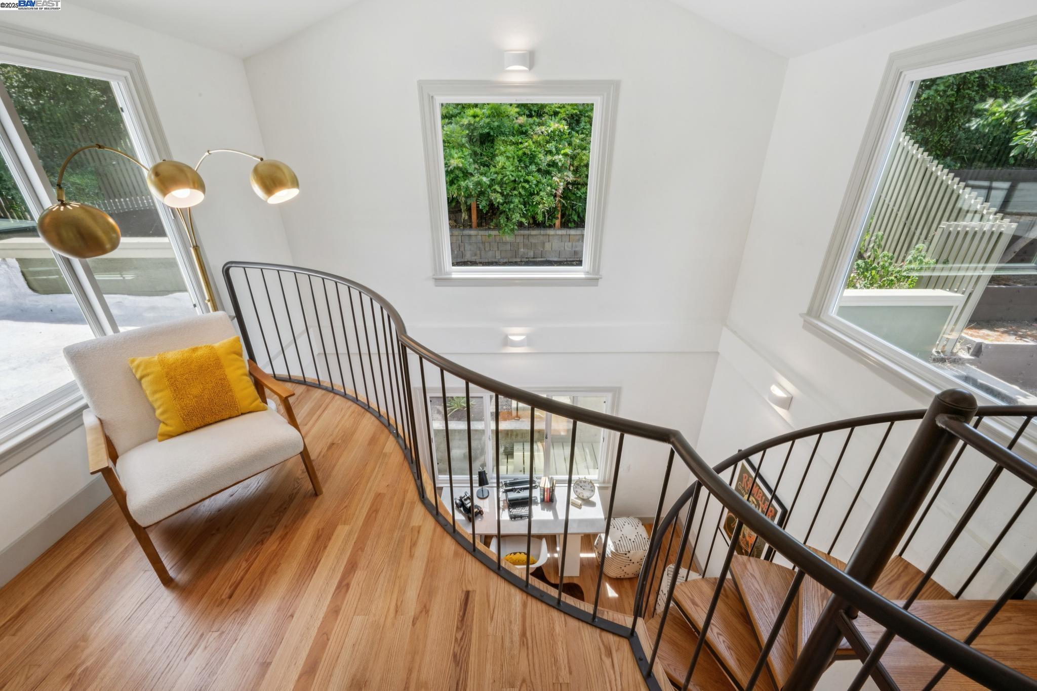 Detail Gallery Image 39 of 60 For 198 Bret Harte Road, Berkeley,  CA 94708 - 3 Beds | 2/1 Baths