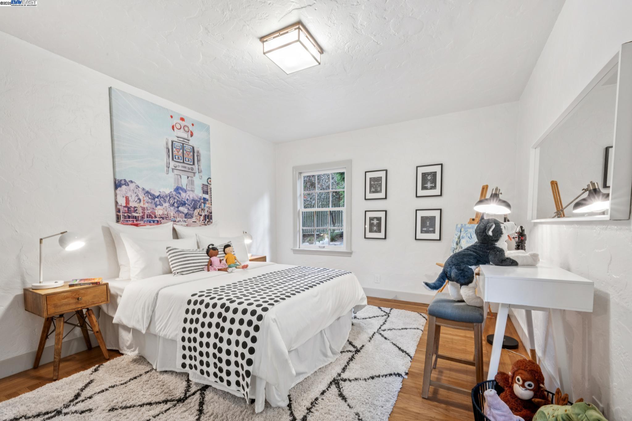 Detail Gallery Image 43 of 60 For 198 Bret Harte Road, Berkeley,  CA 94708 - 3 Beds | 2/1 Baths