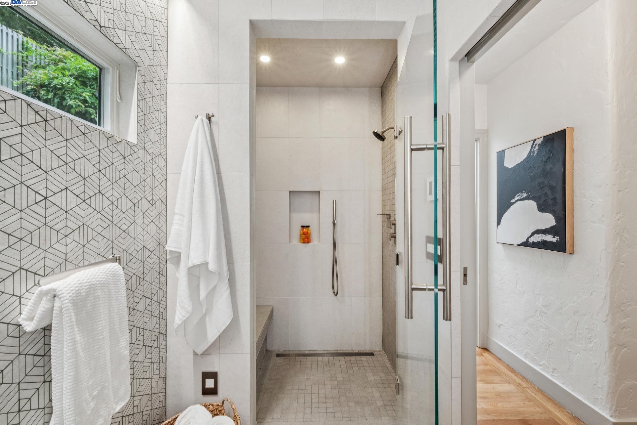 Detail Gallery Image 46 of 60 For 198 Bret Harte Road, Berkeley,  CA 94708 - 3 Beds | 2/1 Baths