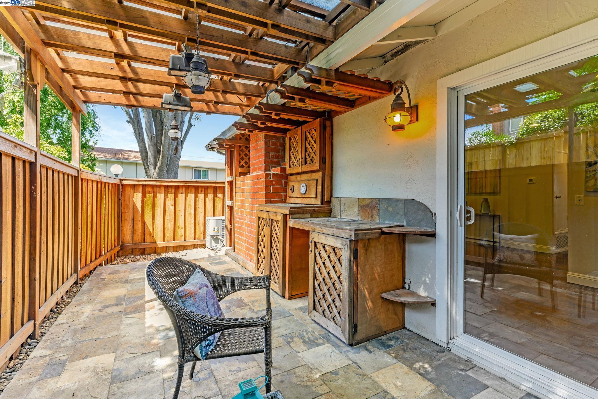 Detail Gallery Image 10 of 27 For 544 La Copita Ct, San Ramon,  CA 94583 - 2 Beds | 1 Baths