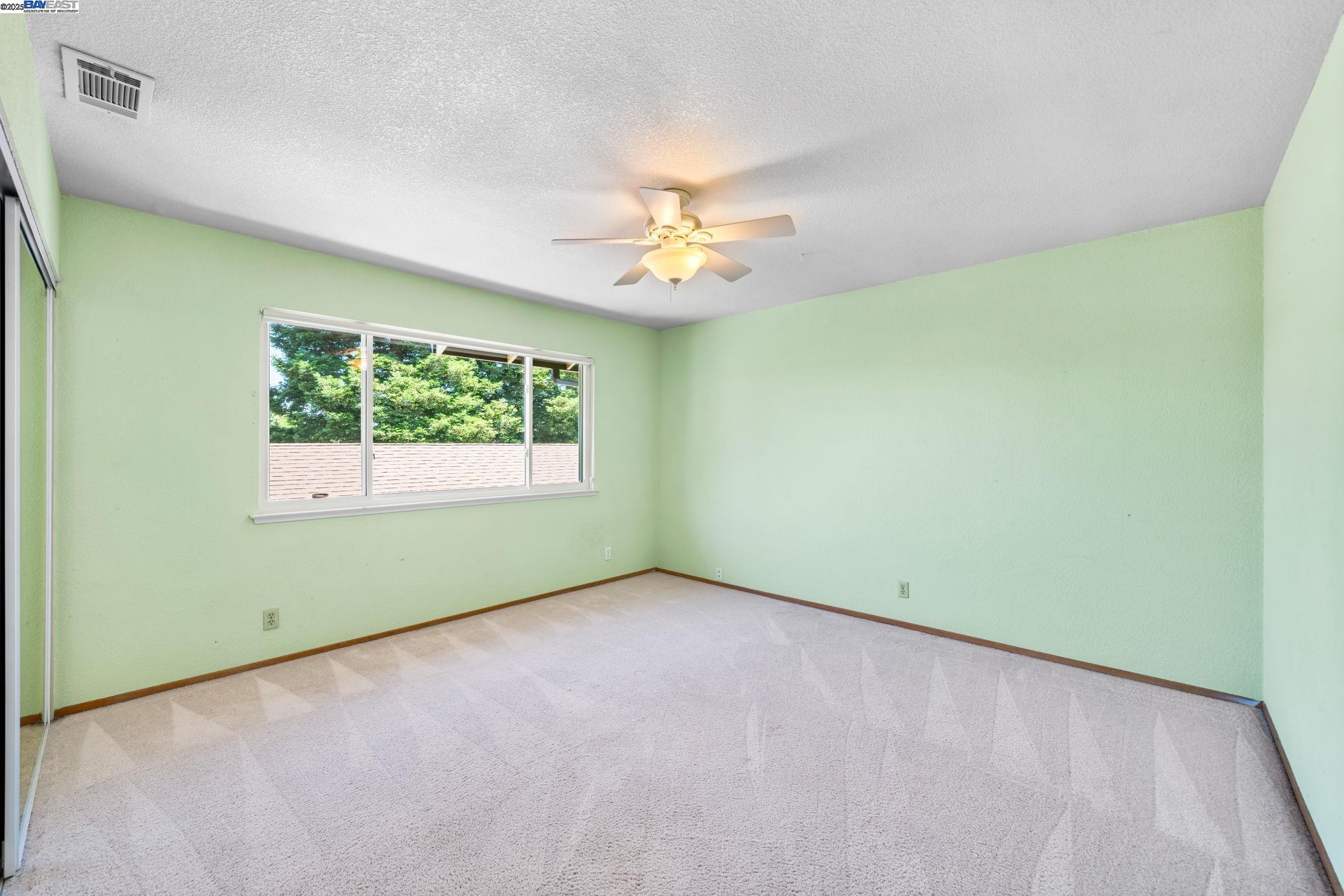 Detail Gallery Image 26 of 53 For 646 Brighton Way, Livermore,  CA 94551 - 5 Beds | 2/1 Baths