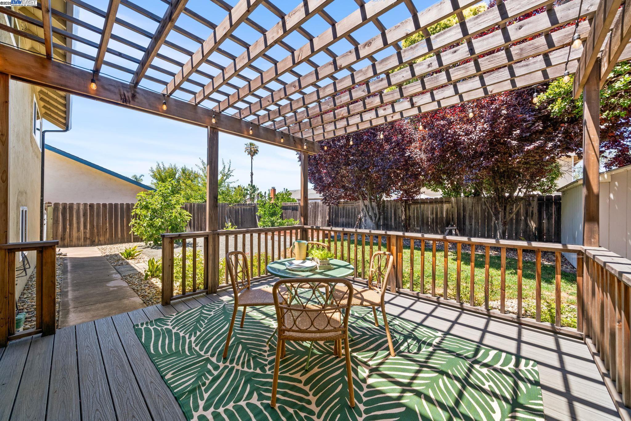 Detail Gallery Image 30 of 53 For 646 Brighton Way, Livermore,  CA 94551 - 5 Beds | 2/1 Baths