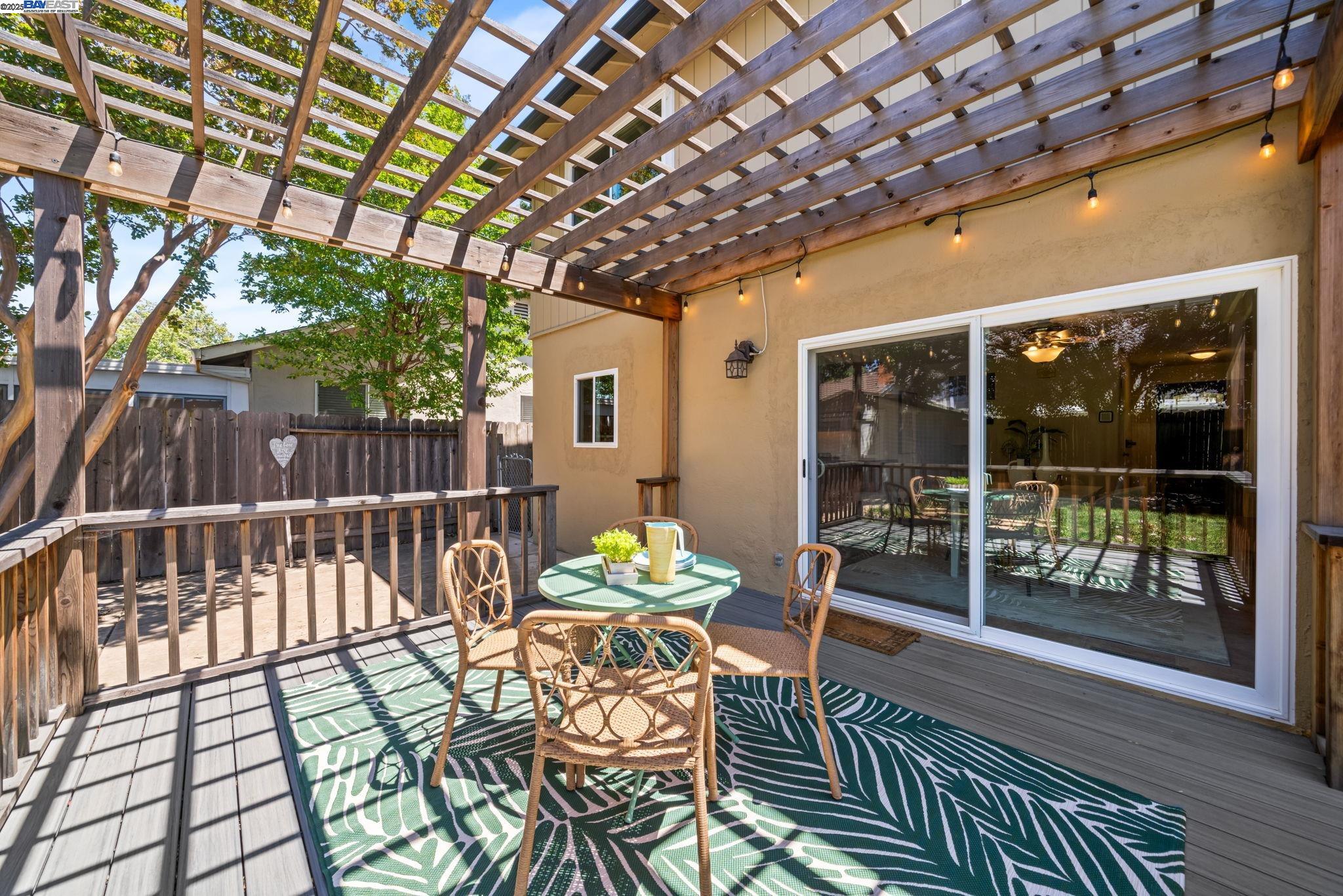 Detail Gallery Image 31 of 53 For 646 Brighton Way, Livermore,  CA 94551 - 5 Beds | 2/1 Baths