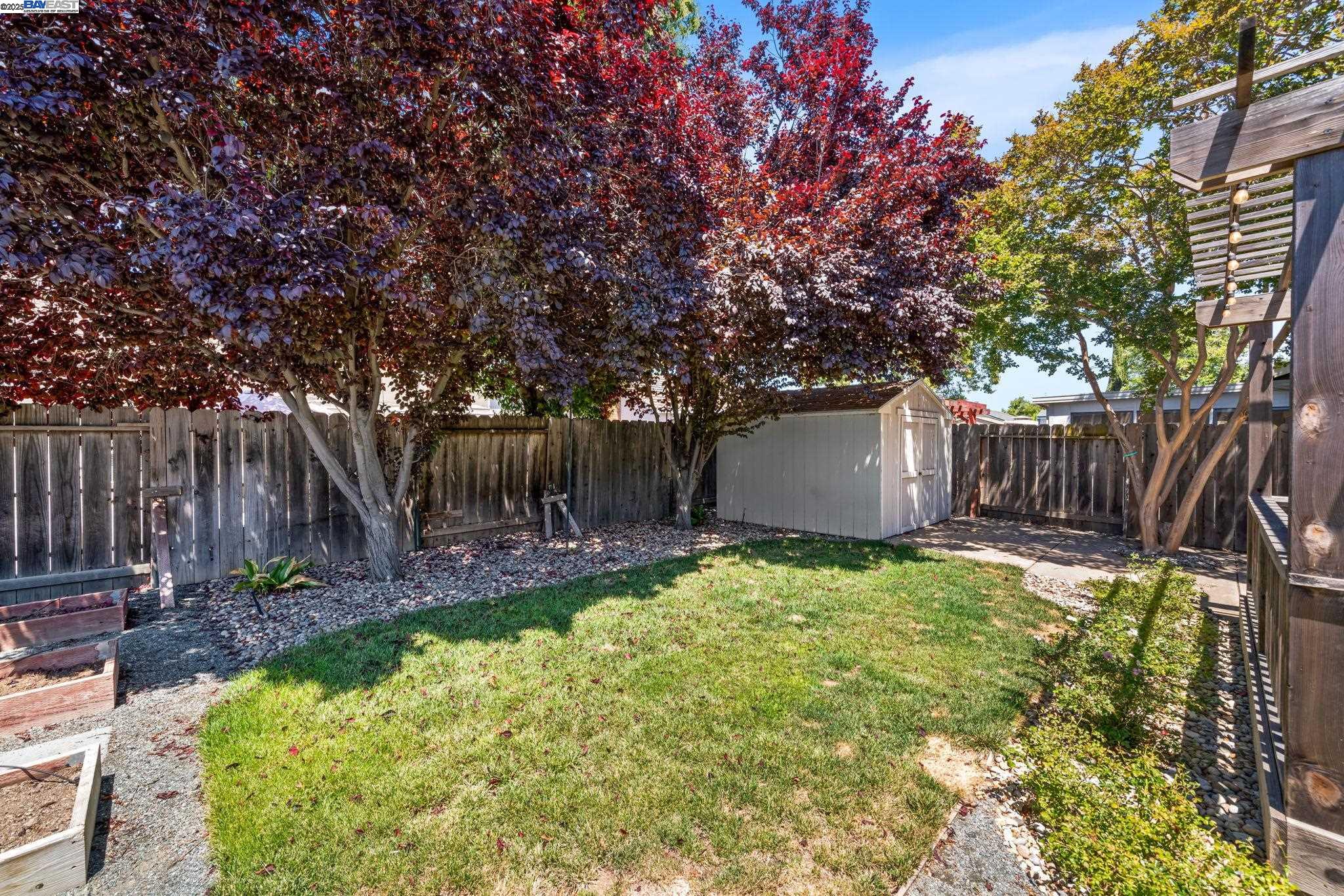 Detail Gallery Image 36 of 53 For 646 Brighton Way, Livermore,  CA 94551 - 5 Beds | 2/1 Baths