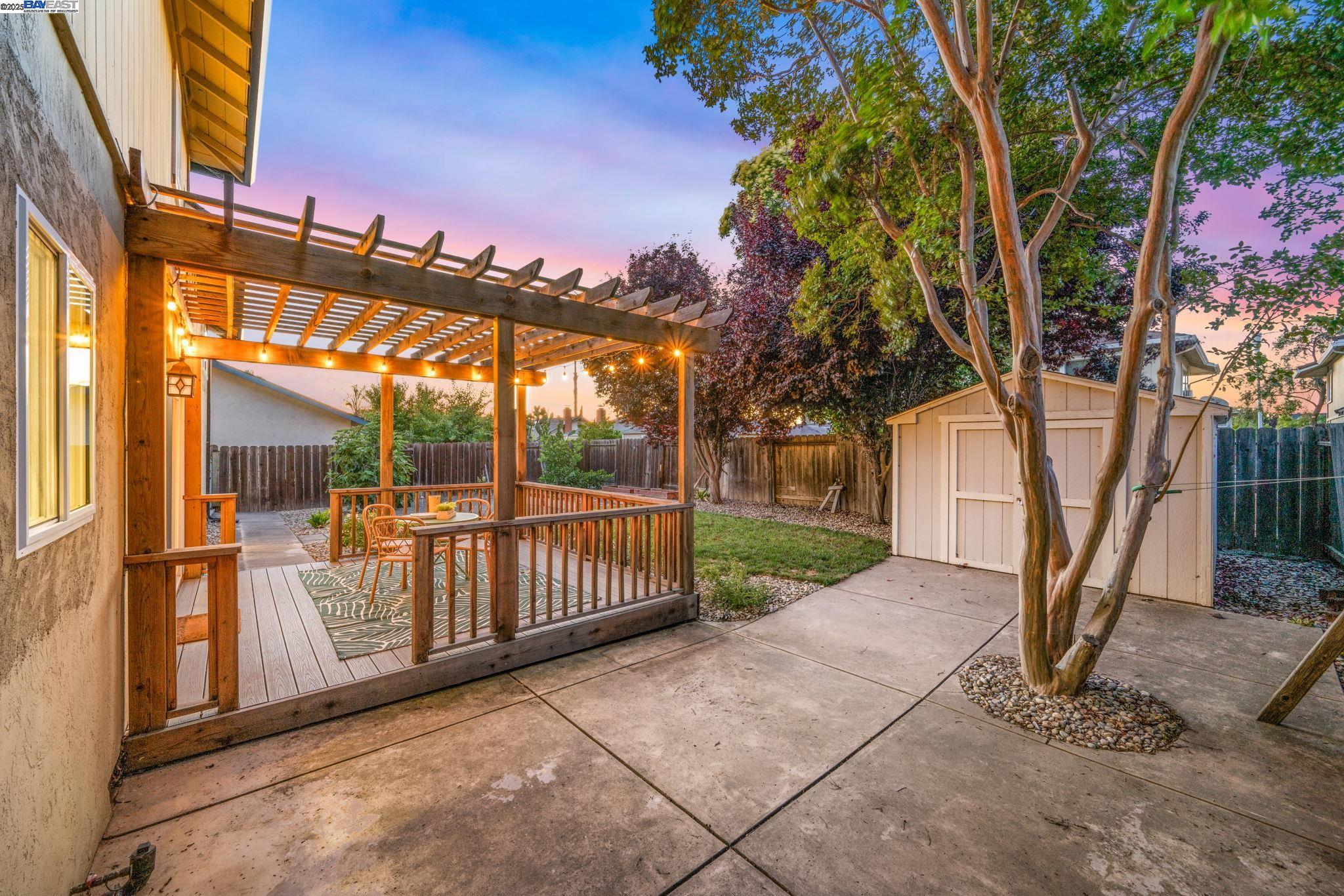 Detail Gallery Image 44 of 53 For 646 Brighton Way, Livermore,  CA 94551 - 5 Beds | 2/1 Baths
