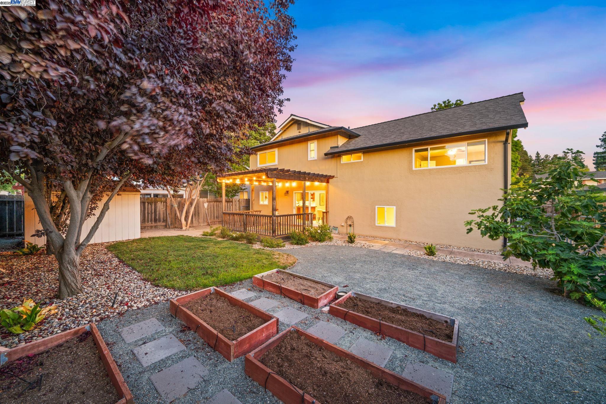 Detail Gallery Image 46 of 53 For 646 Brighton Way, Livermore,  CA 94551 - 5 Beds | 2/1 Baths