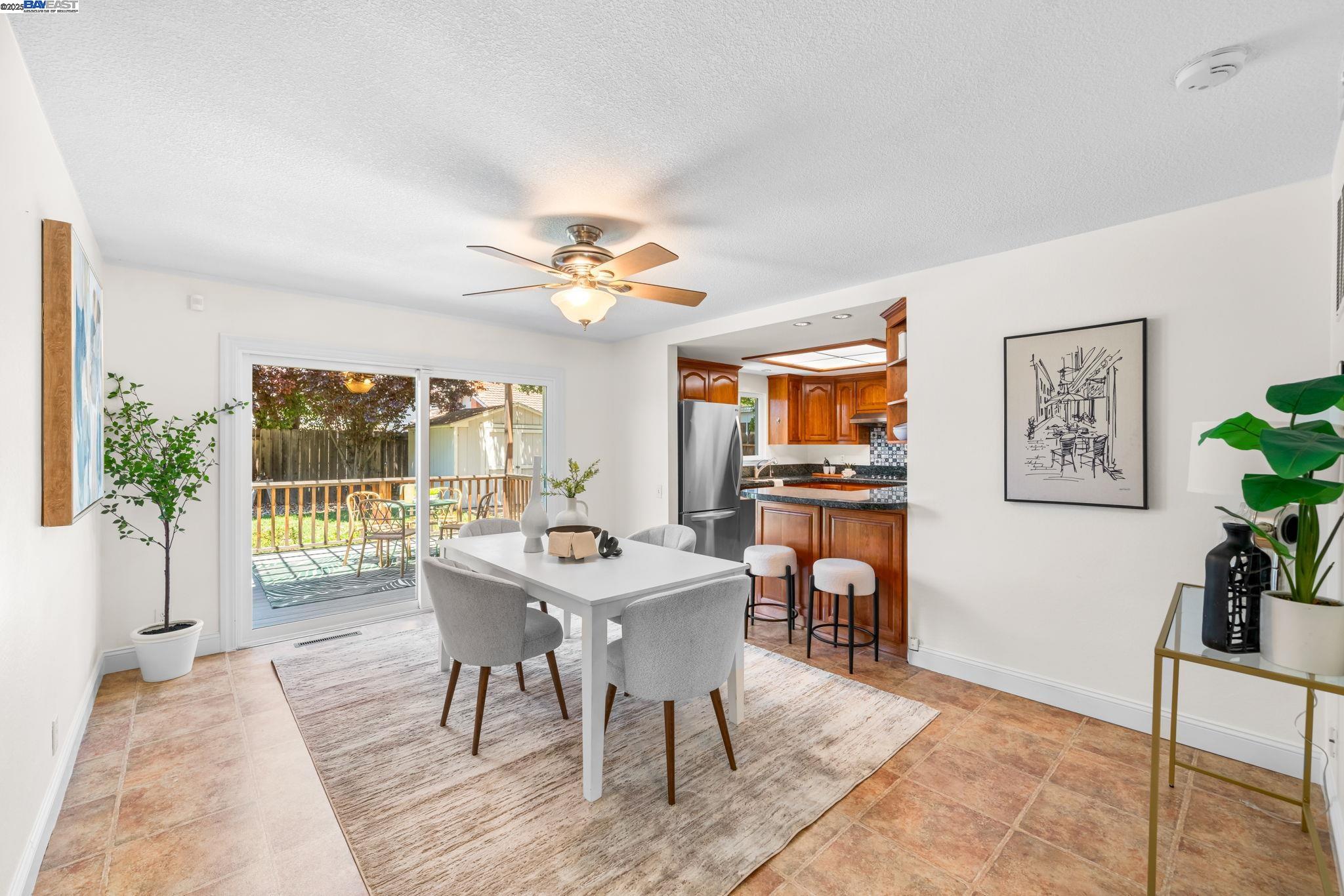 Detail Gallery Image 6 of 53 For 646 Brighton Way, Livermore,  CA 94551 - 5 Beds | 2/1 Baths