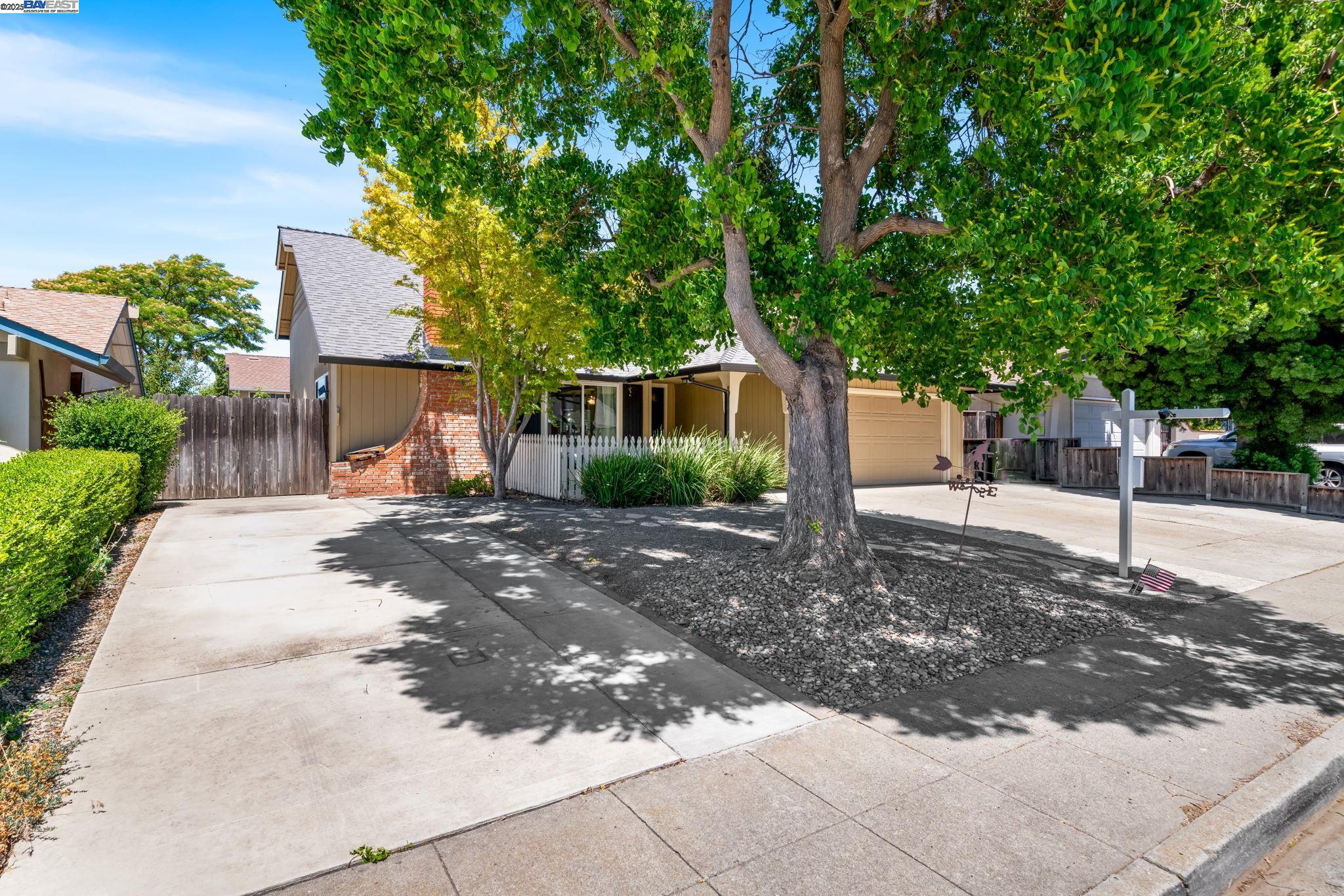 Detail Gallery Image 53 of 53 For 646 Brighton Way, Livermore,  CA 94551 - 5 Beds | 2/1 Baths