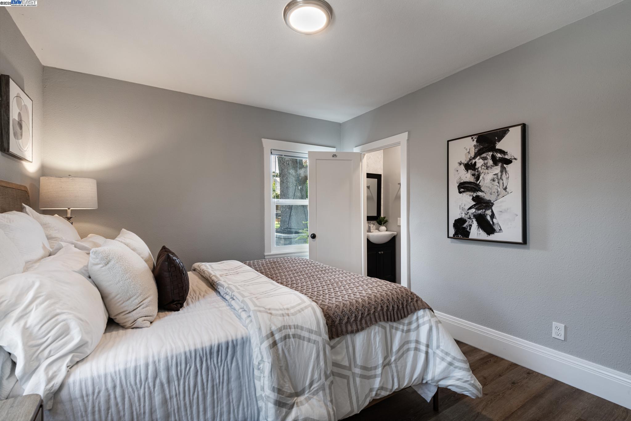 Detail Gallery Image 25 of 49 For 3032 22nd Ave, Oakland,  CA 94602 - 2 Beds | 1/1 Baths