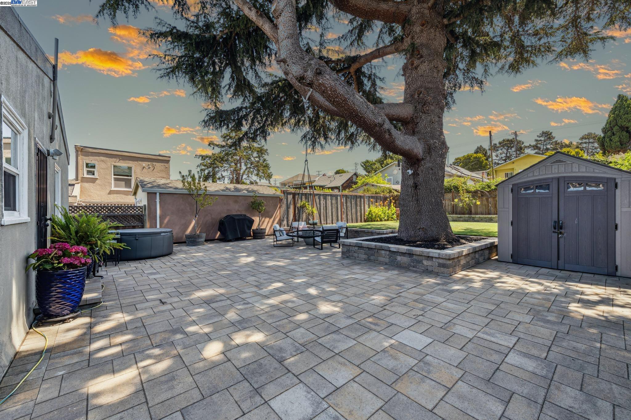 Detail Gallery Image 32 of 49 For 3032 22nd Ave, Oakland,  CA 94602 - 2 Beds | 1/1 Baths