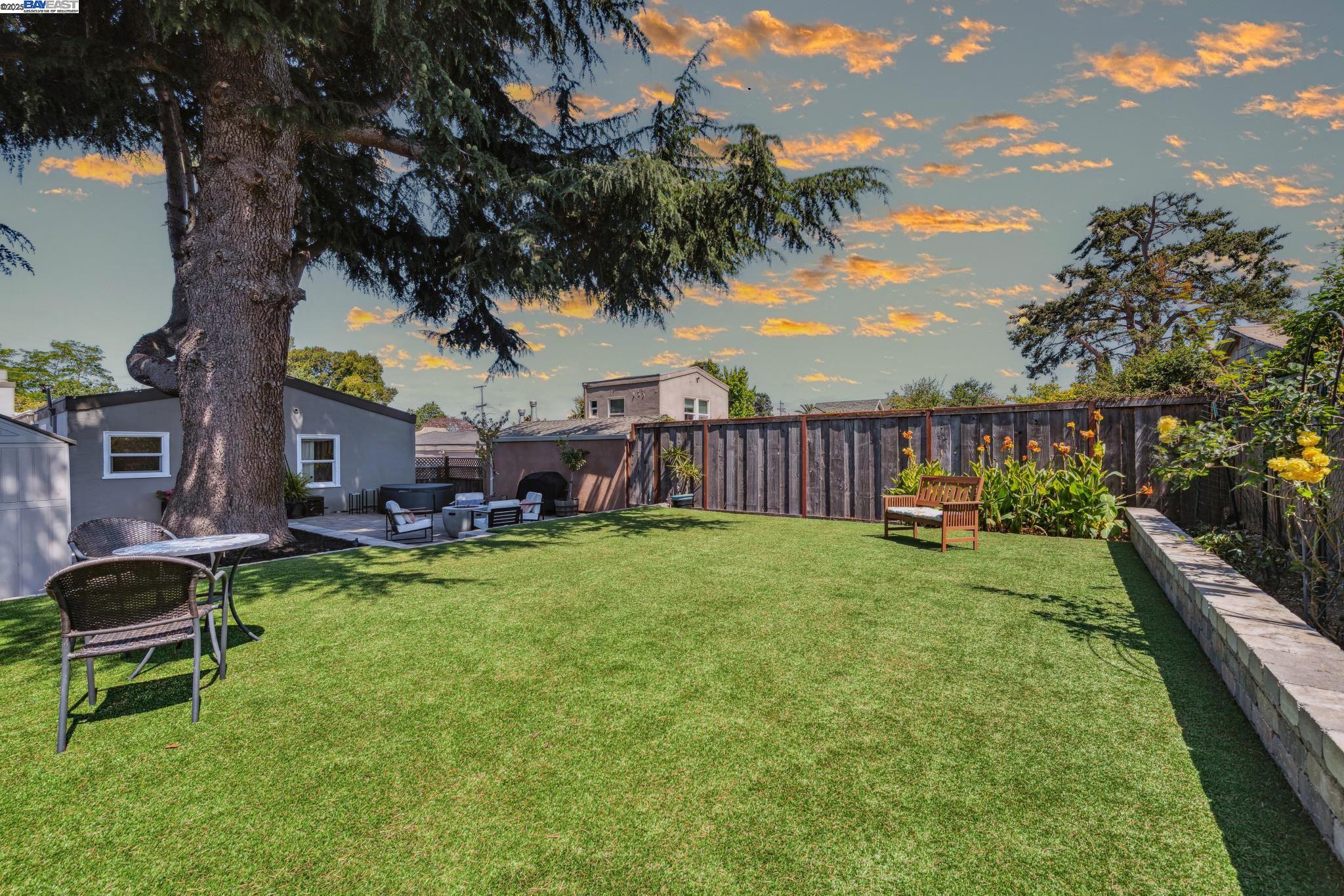 Detail Gallery Image 34 of 49 For 3032 22nd Ave, Oakland,  CA 94602 - 2 Beds | 1/1 Baths