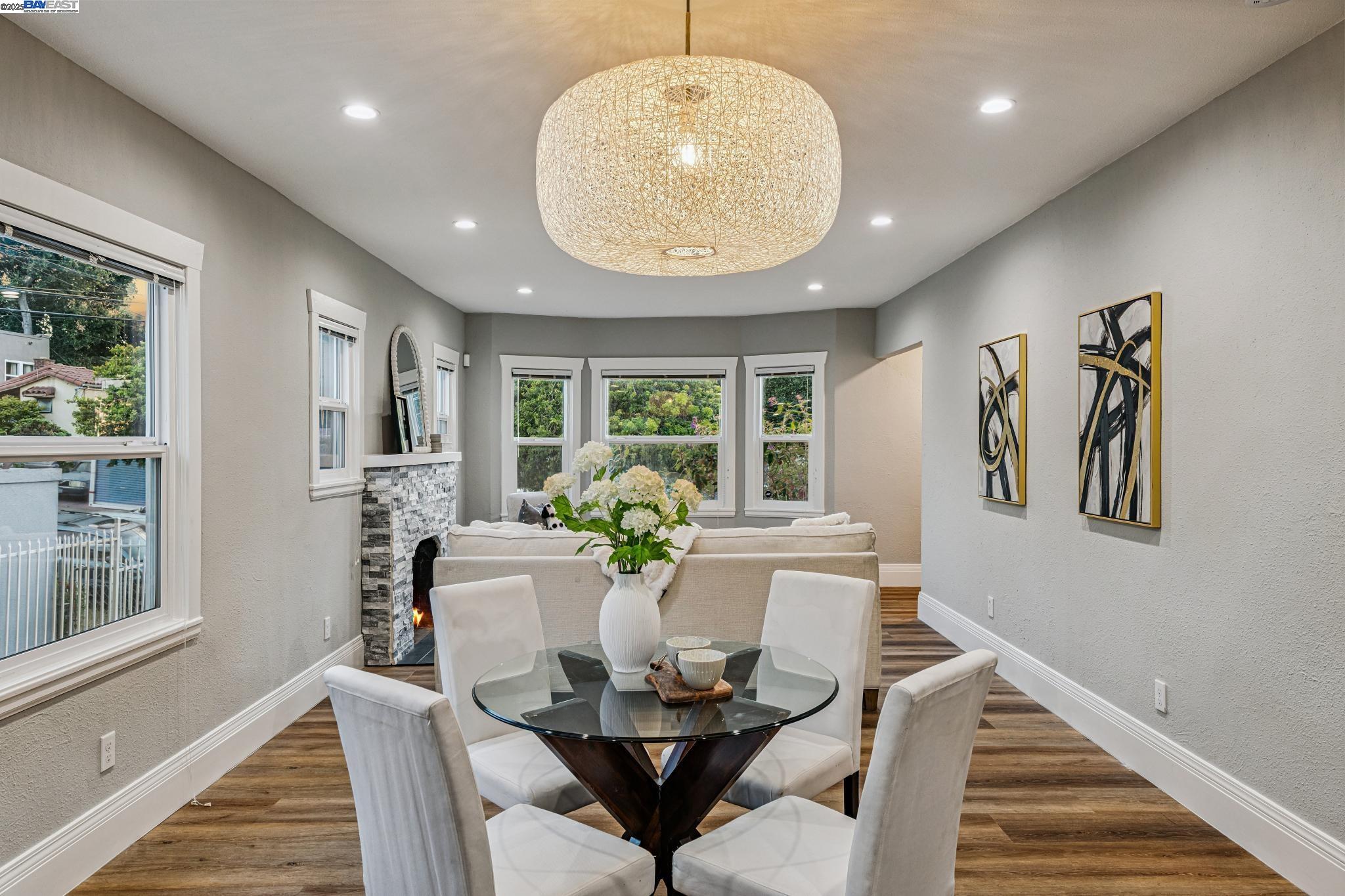 Detail Gallery Image 6 of 49 For 3032 22nd Ave, Oakland,  CA 94602 - 2 Beds | 1/1 Baths
