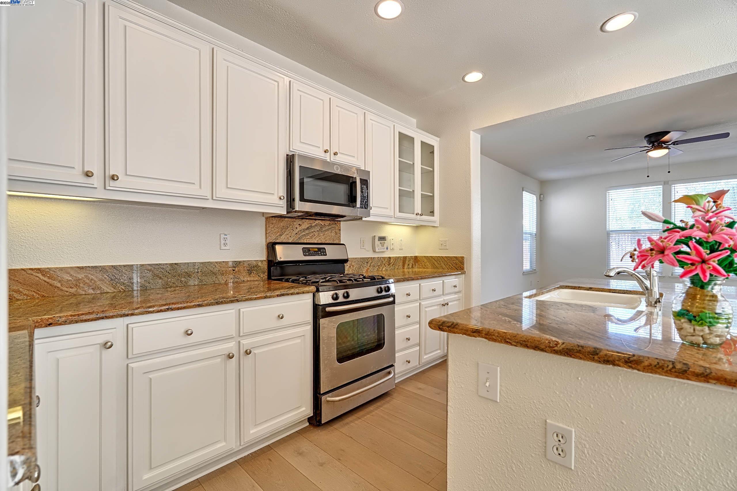Detail Gallery Image 14 of 46 For 1357 Tiffany Dr, Brentwood,  CA 94513 - 4 Beds | 3 Baths