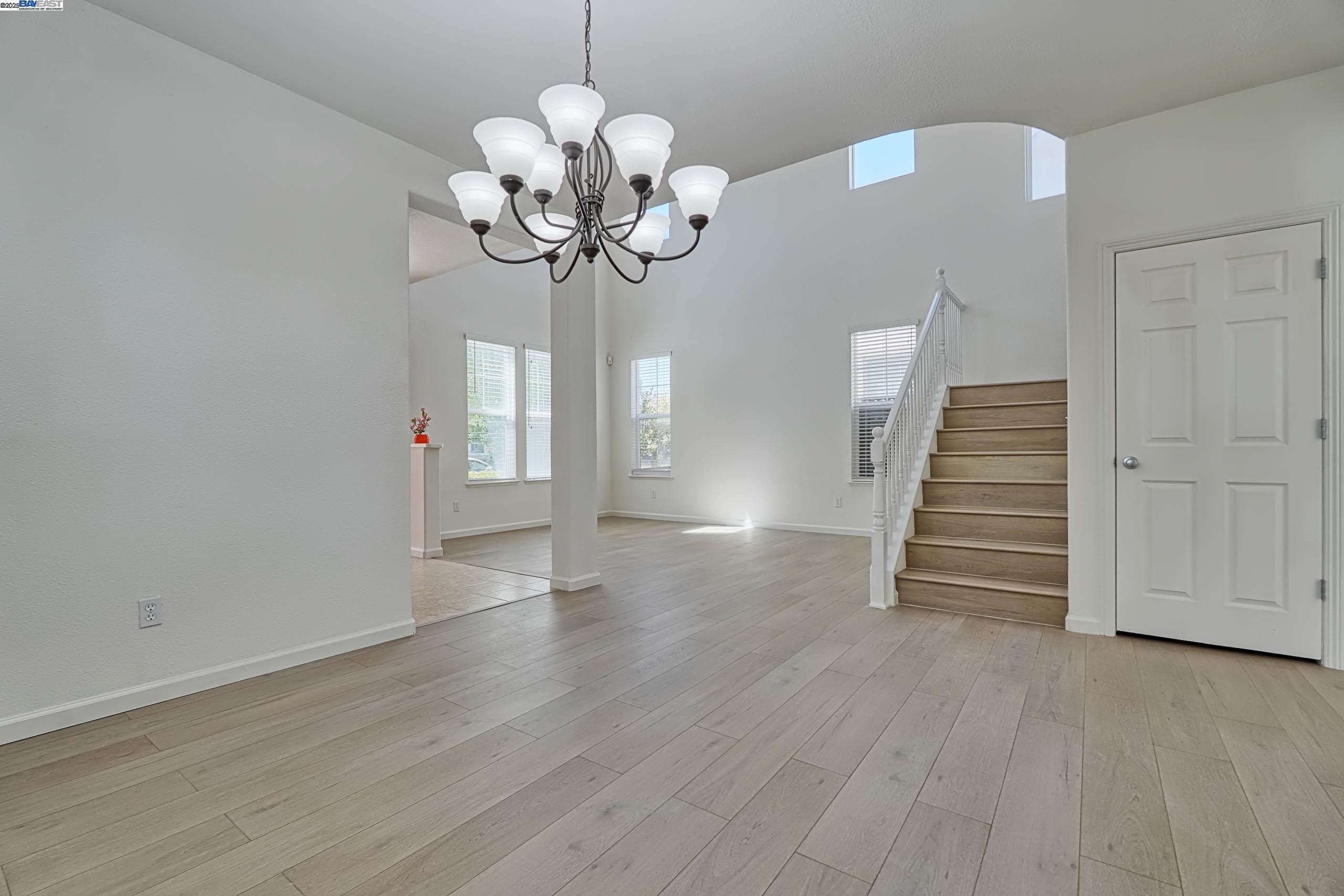 Detail Gallery Image 8 of 46 For 1357 Tiffany Dr, Brentwood,  CA 94513 - 4 Beds | 3 Baths