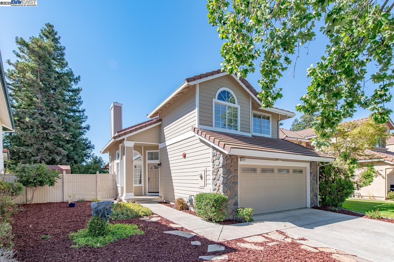 Detail Gallery Image 1 of 1 For 847 Dana Cir, Livermore,  CA 94550 - 3 Beds | 2/1 Baths