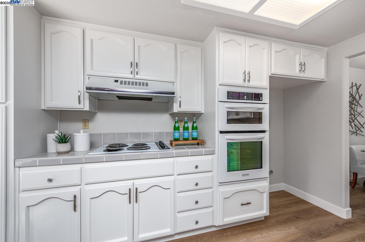 Detail Gallery Image 11 of 49 For 847 Dana Cir, Livermore,  CA 94550 - 3 Beds | 2/1 Baths