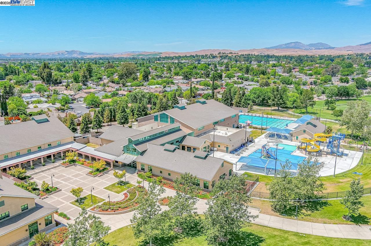 Detail Gallery Image 40 of 49 For 847 Dana Cir, Livermore,  CA 94550 - 3 Beds | 2/1 Baths